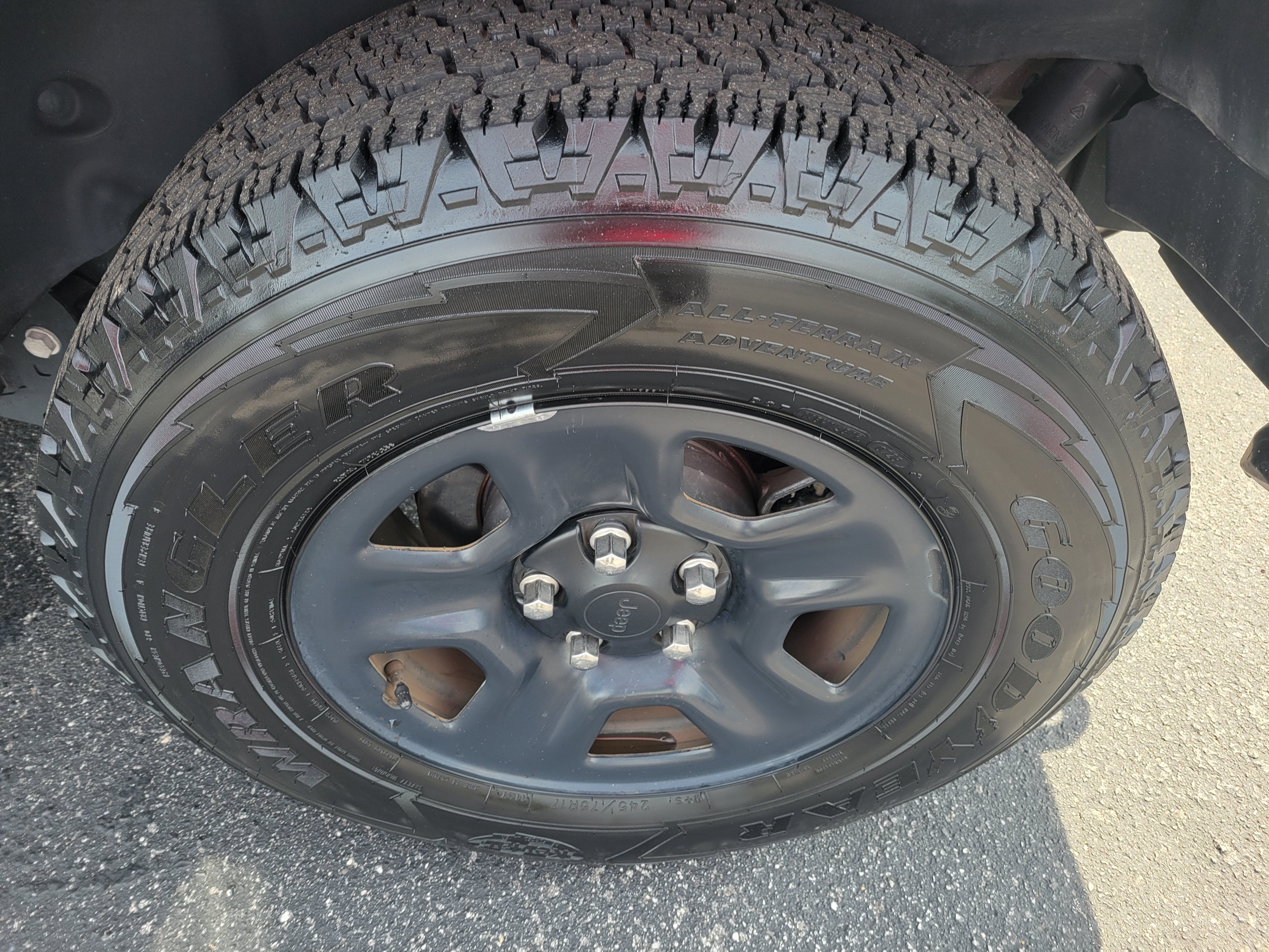 2022 Jeep Wrangler Sport - Photo 28