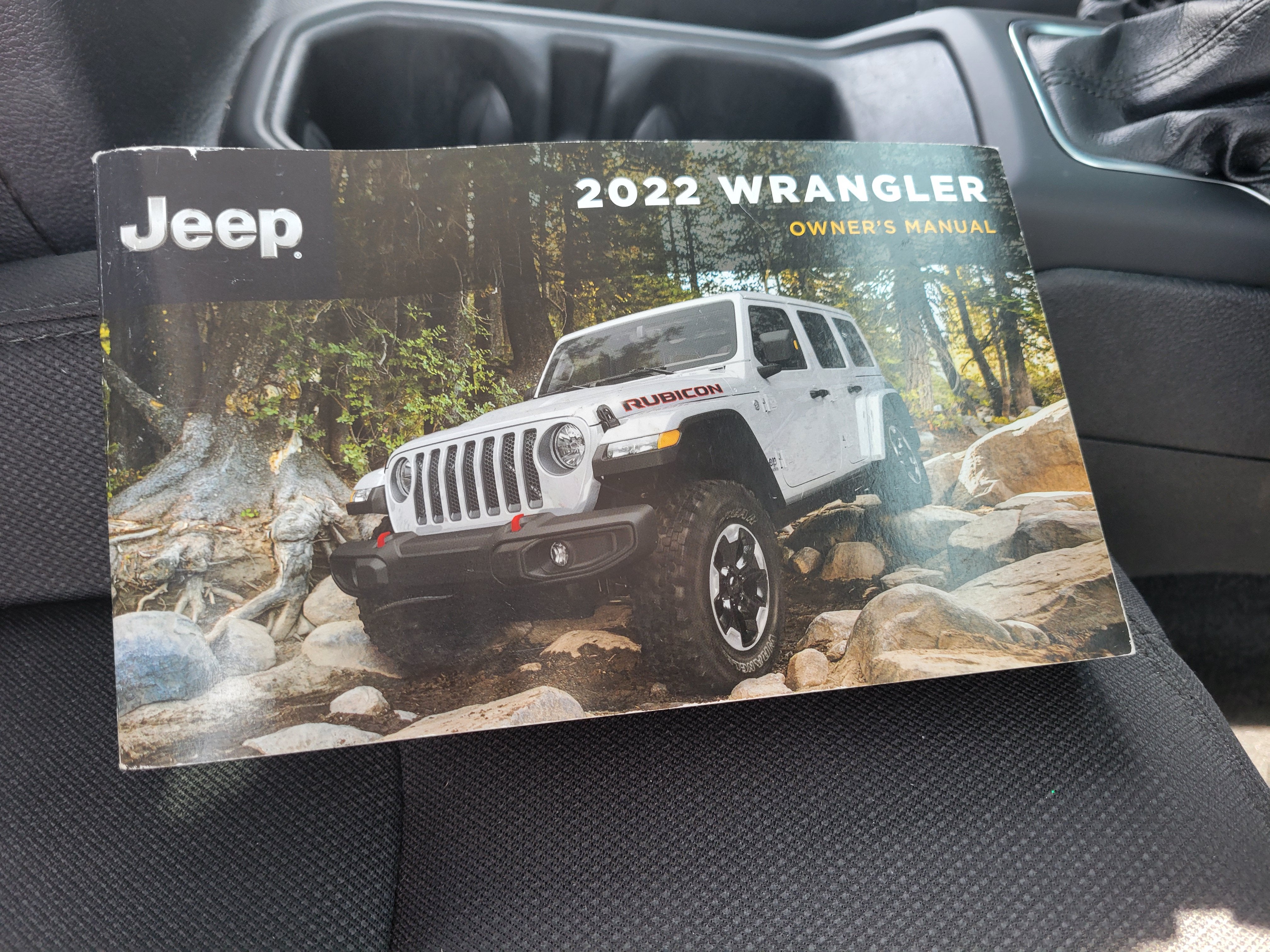 2022 Jeep Wrangler Sport - Photo 40