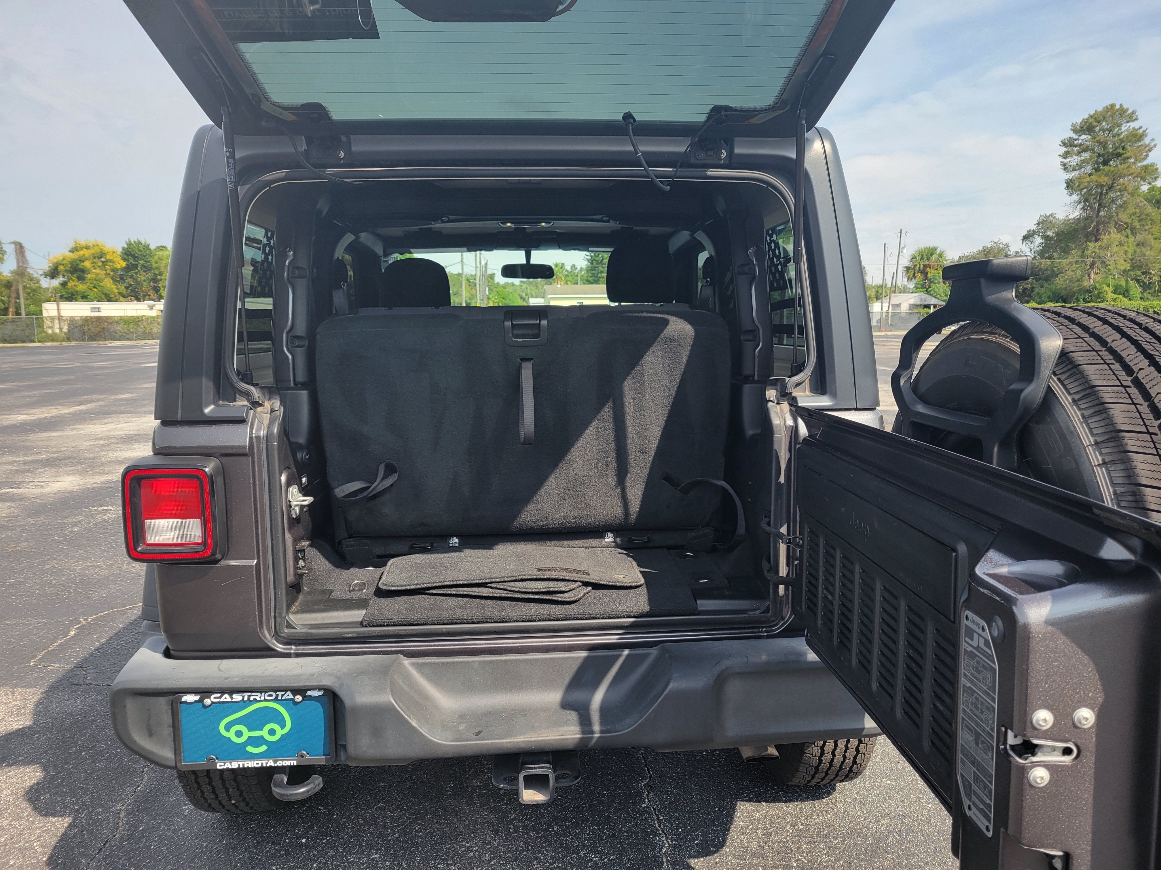 2022 Jeep Wrangler Sport - Photo 7