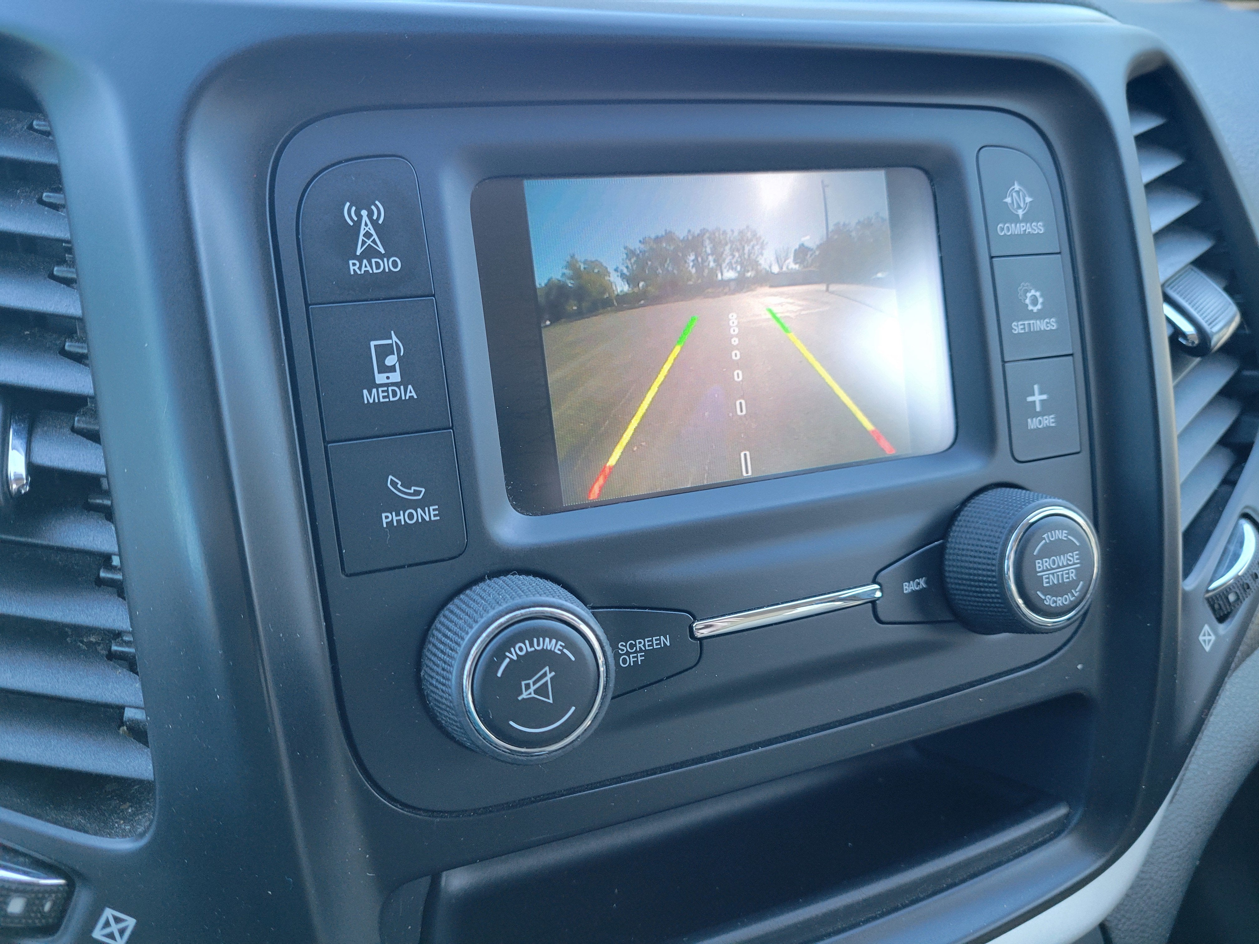 2016 Jeep Cherokee Sport