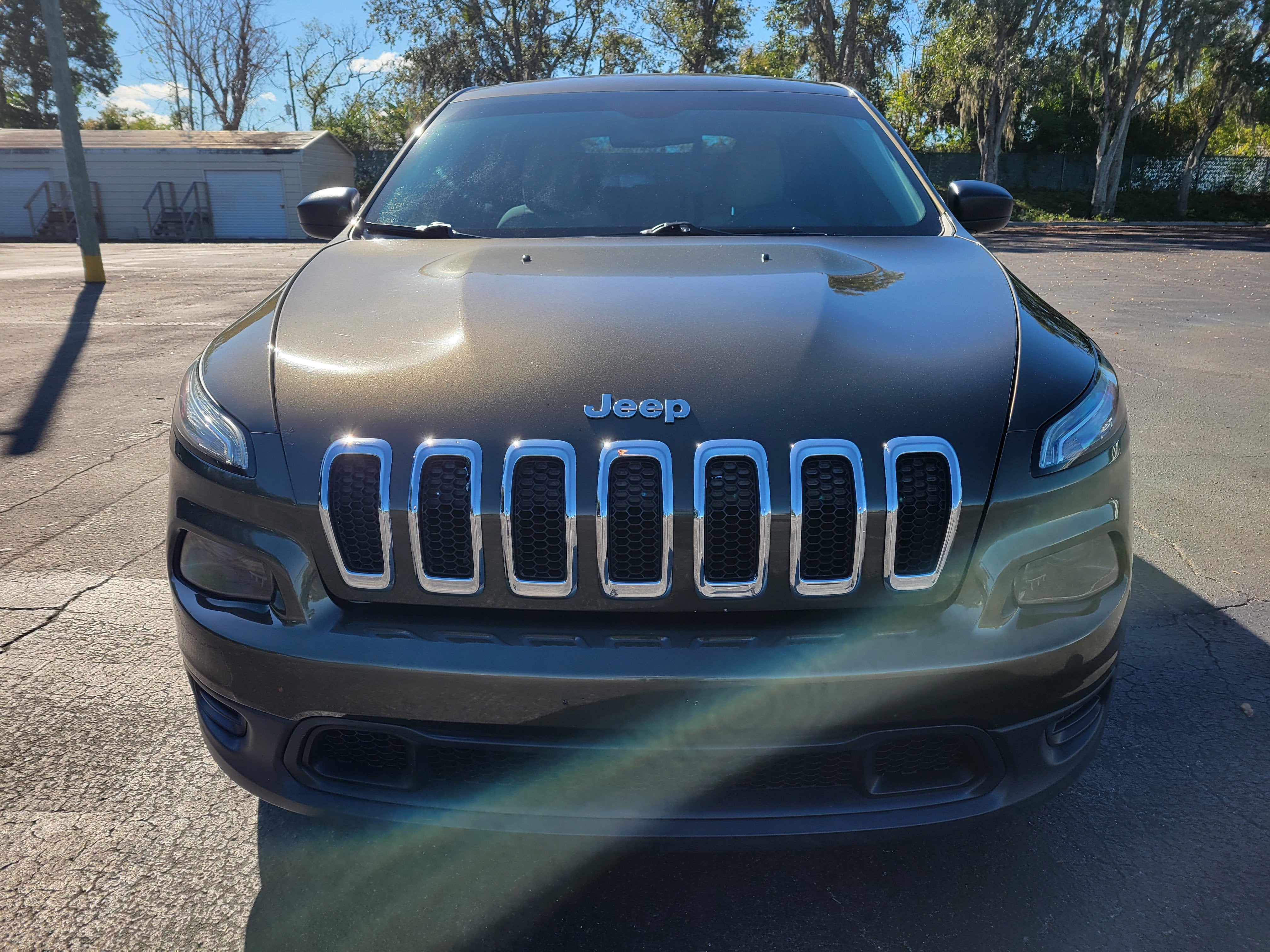 2016 Jeep Cherokee Sport