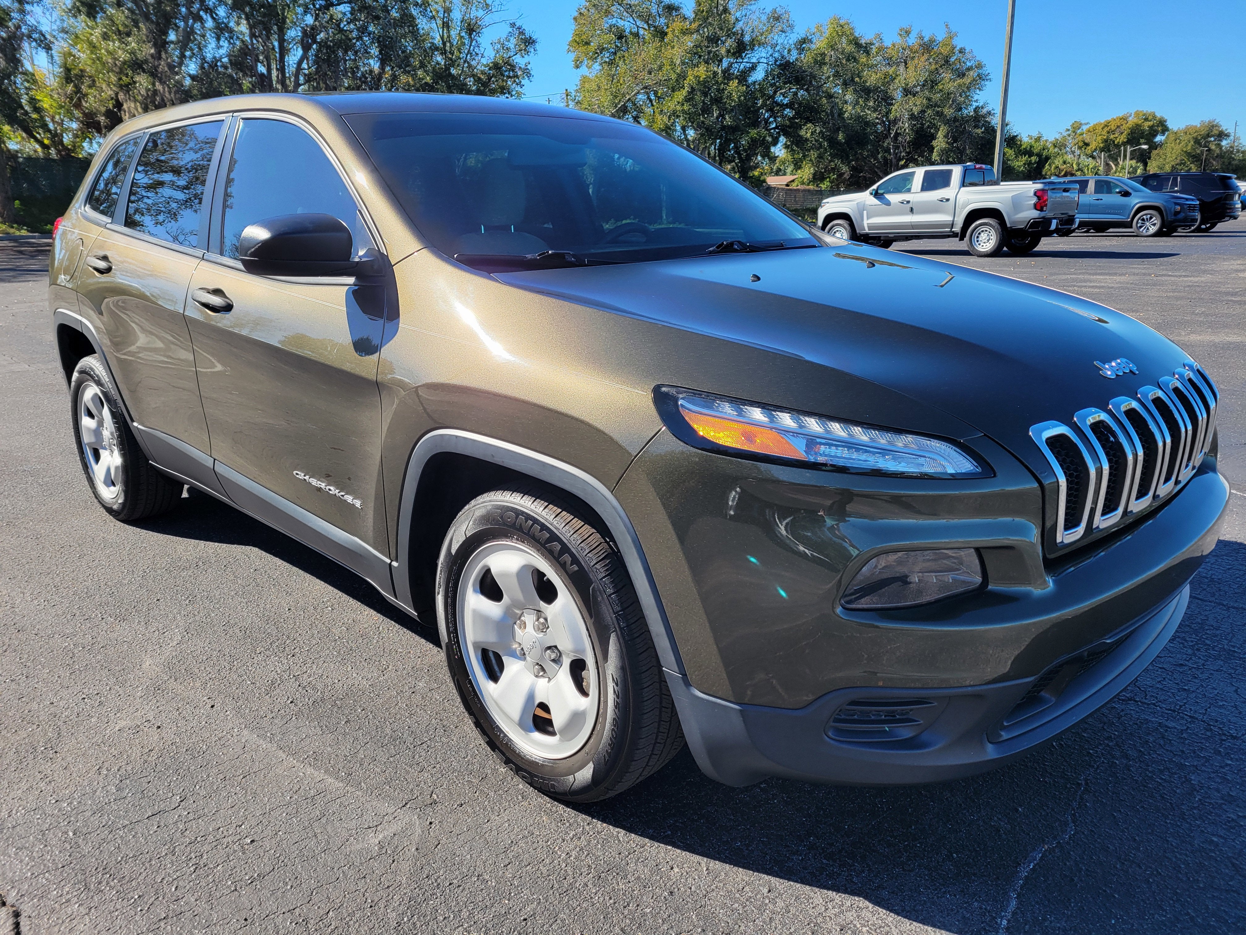 2016 Jeep Cherokee Sport