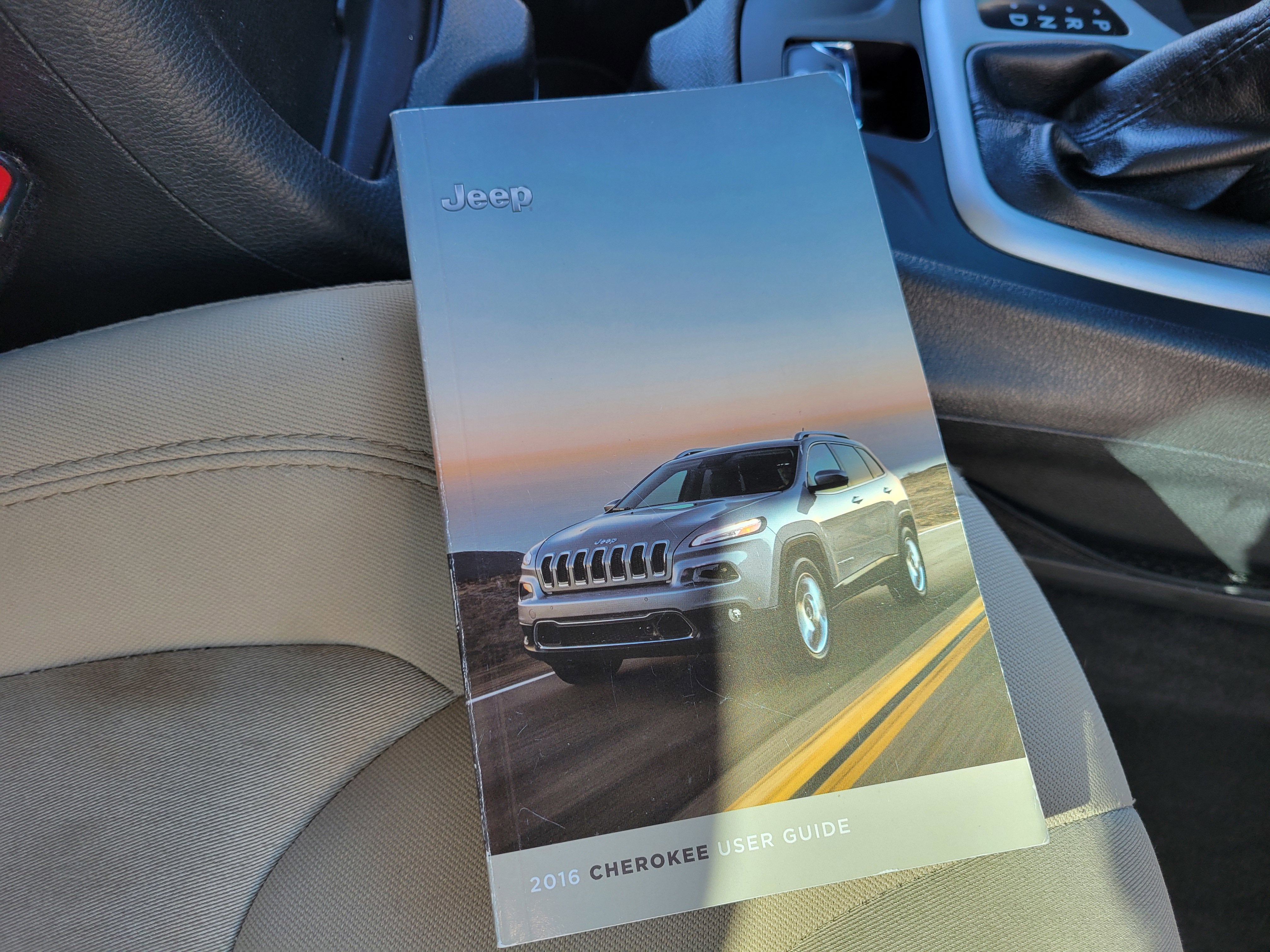 2016 Jeep Cherokee Sport