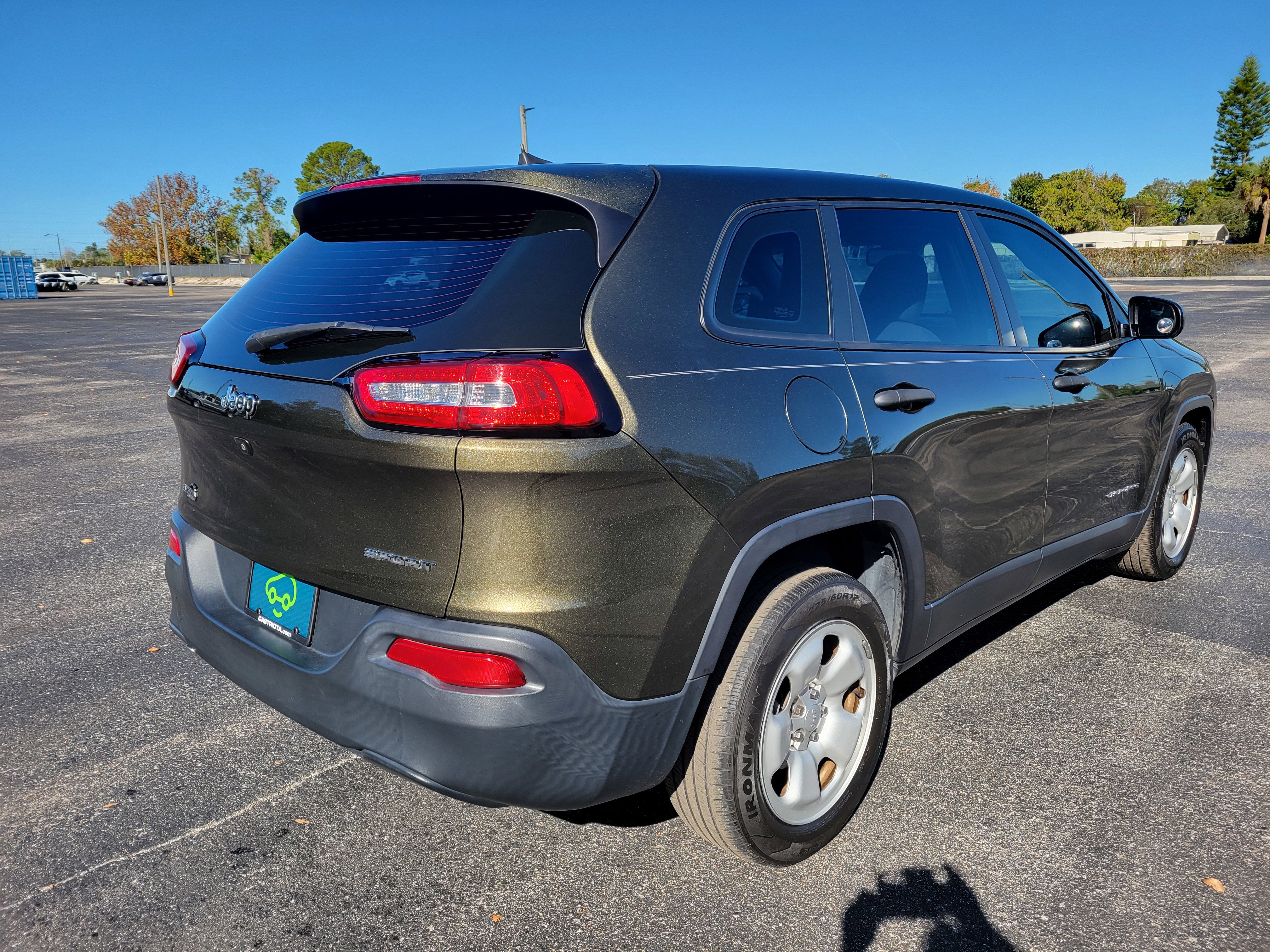 2016 Jeep Cherokee Sport