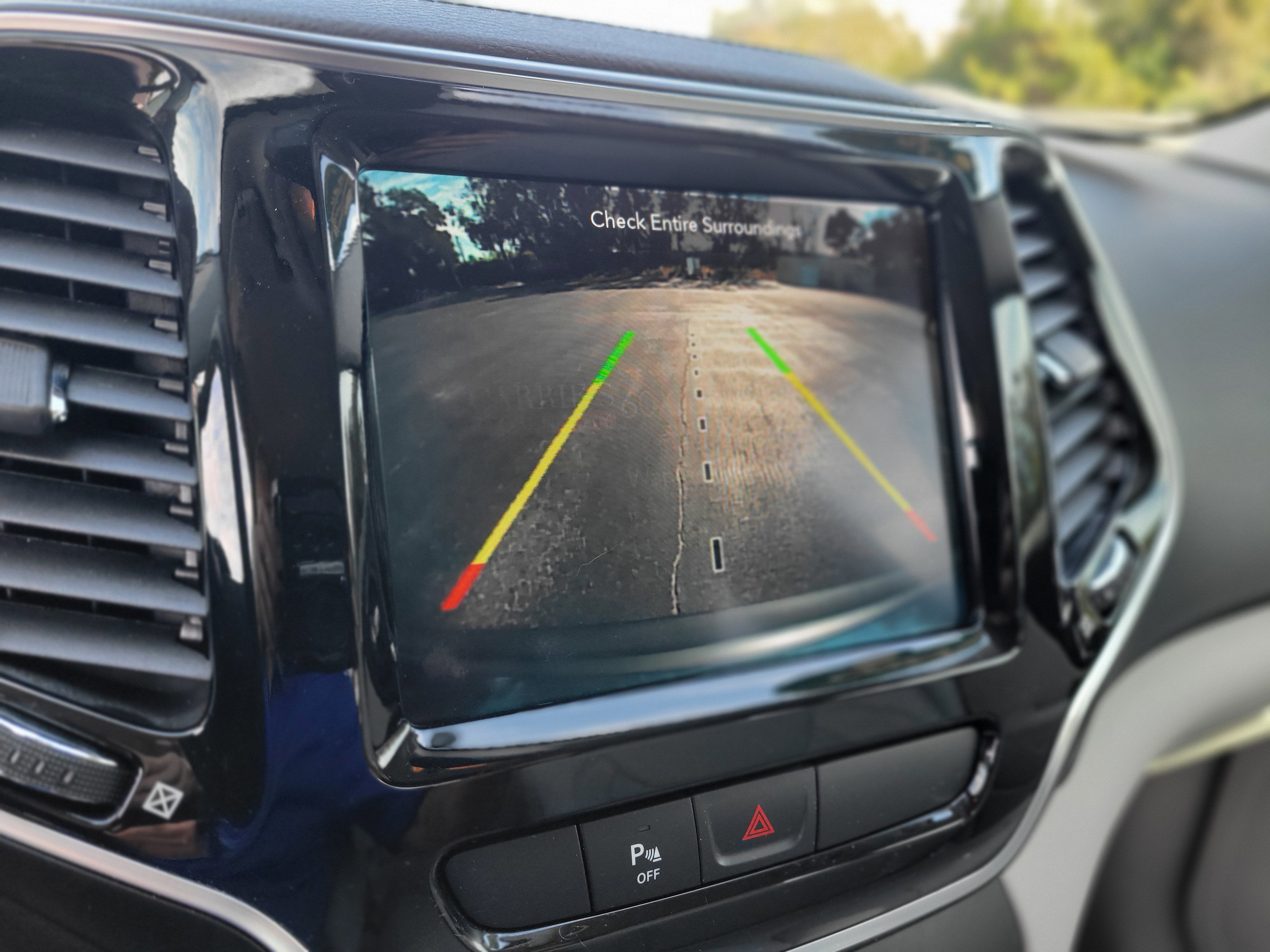 2020 Jeep Cherokee Limited FWD