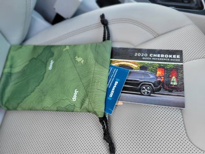 2020 Jeep Cherokee Limited FWD