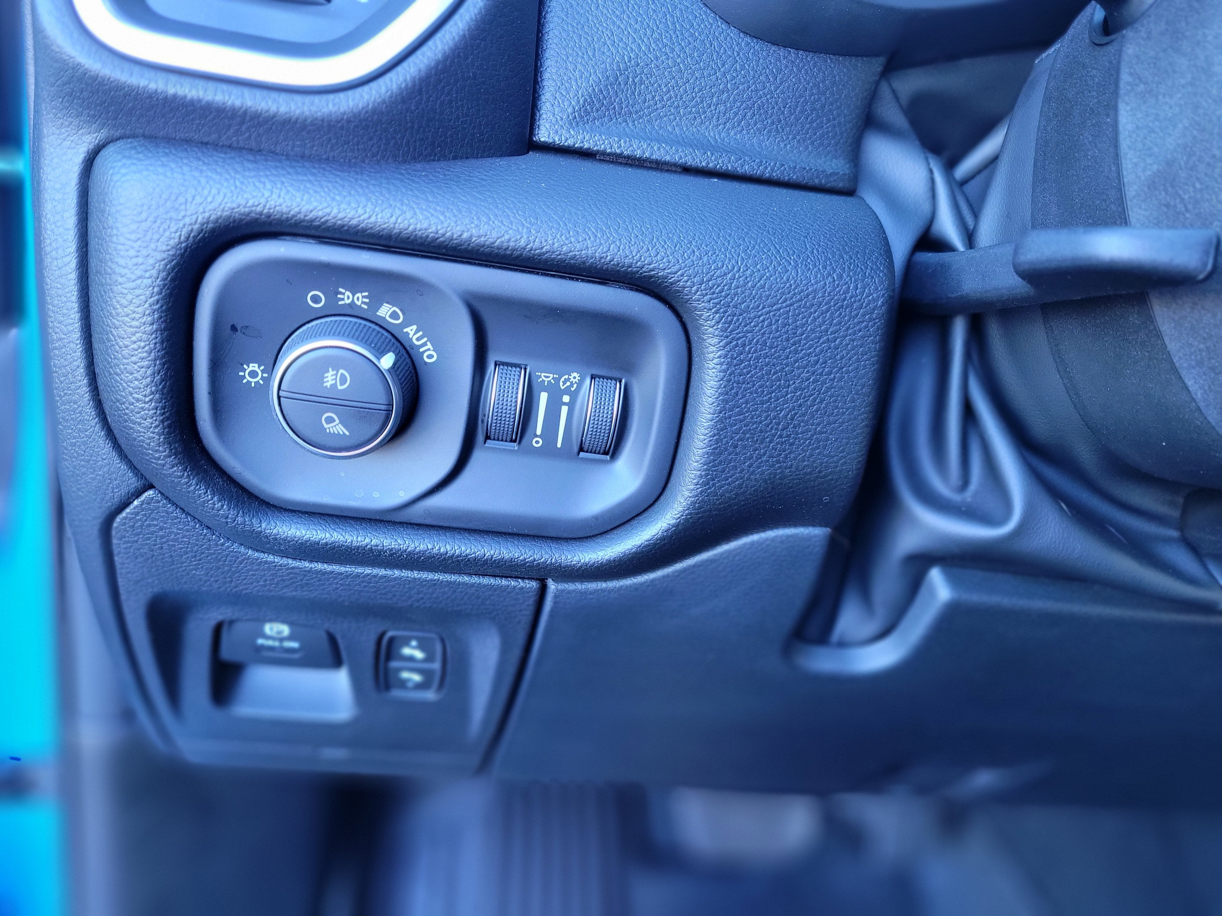 2025 RAM 1500 Big Horn Crew Cab 4x4 5'7" Box