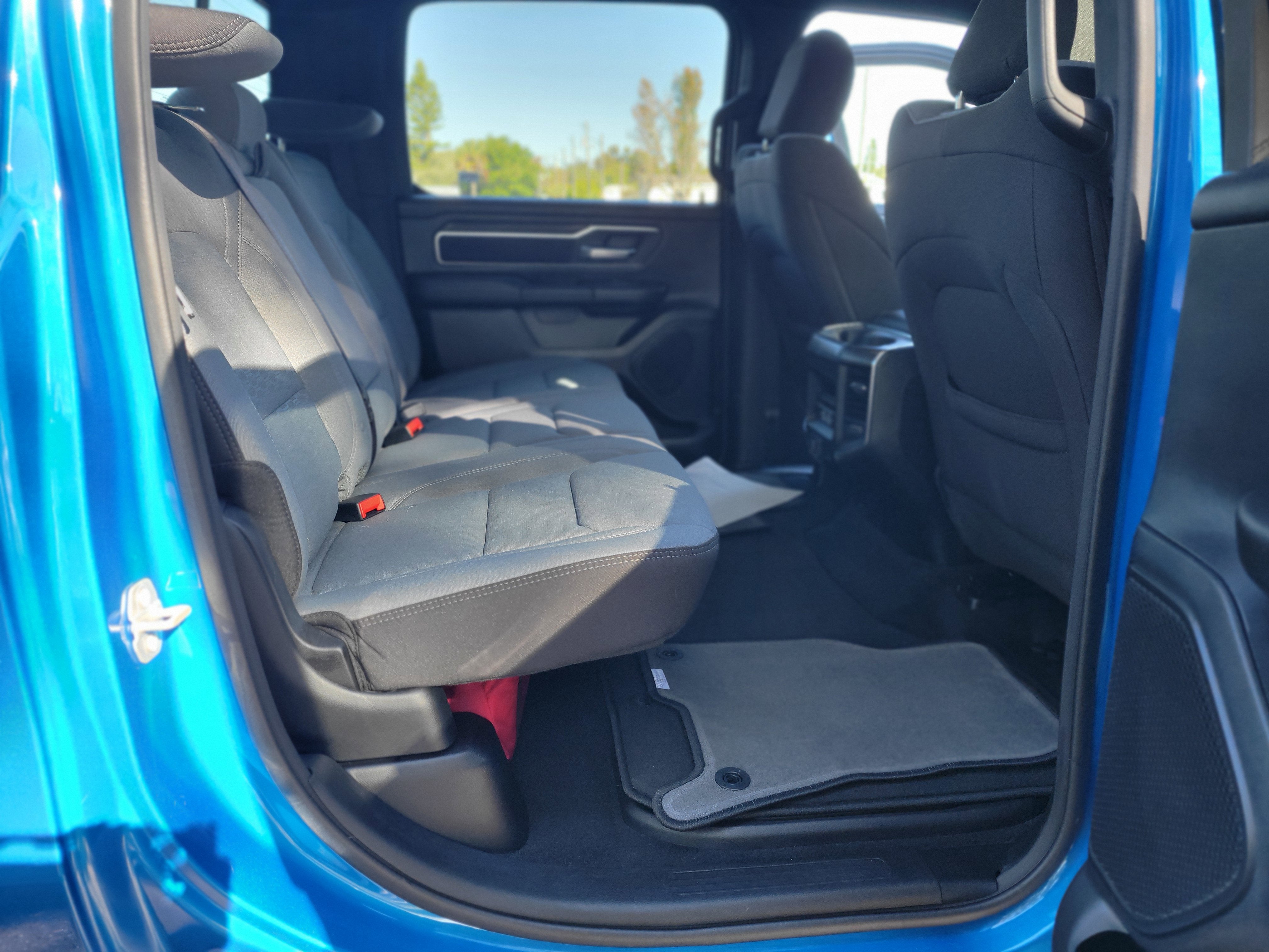 2025 RAM 1500 Big Horn Crew Cab 4x4 5'7" Box