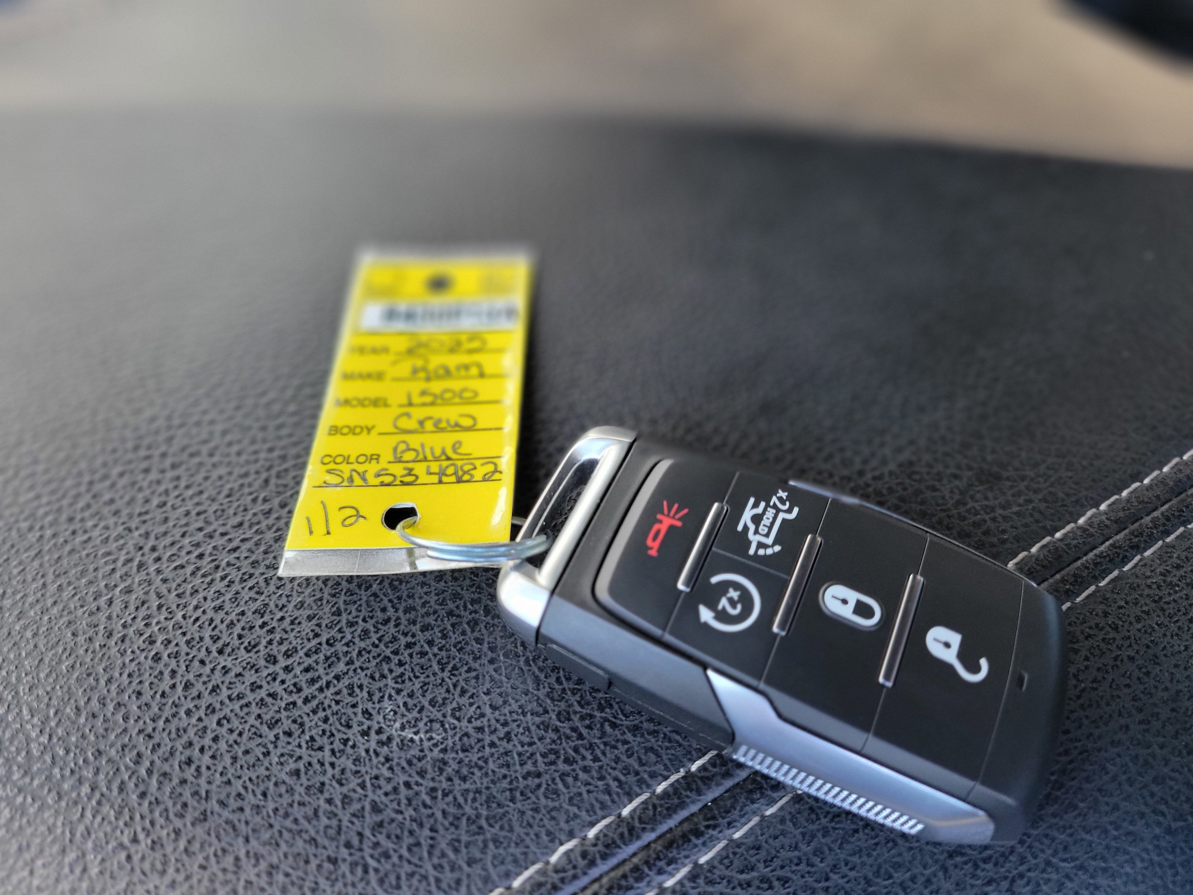 2025 RAM 1500 Big Horn Crew Cab 4x4 5'7" Box