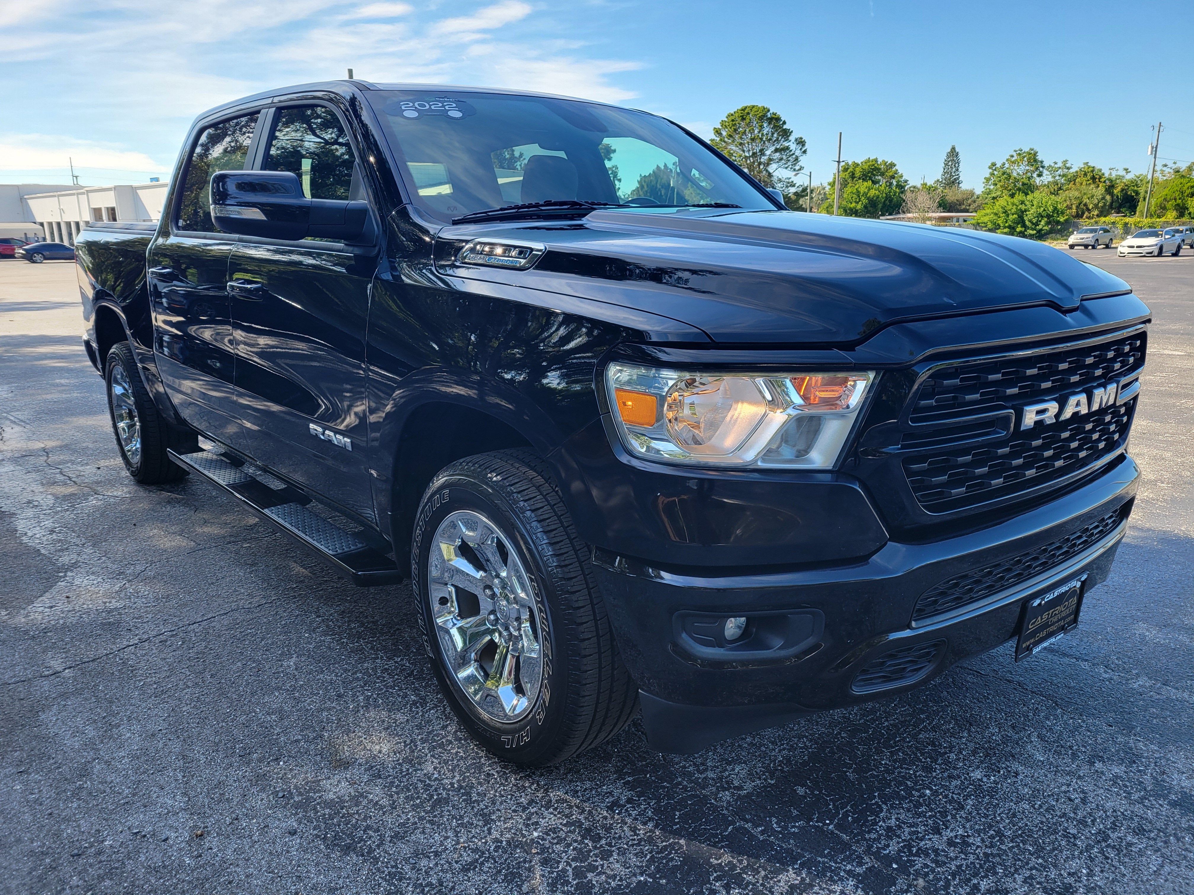 2022 RAM 1500 Big Horn Crew Cab 4x4 5'7" Box