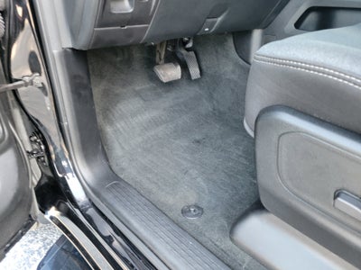2022 RAM 1500 Big Horn Crew Cab 4x4 5'7" Box