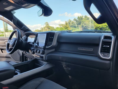 2022 RAM 1500 Big Horn Crew Cab 4x4 5'7" Box