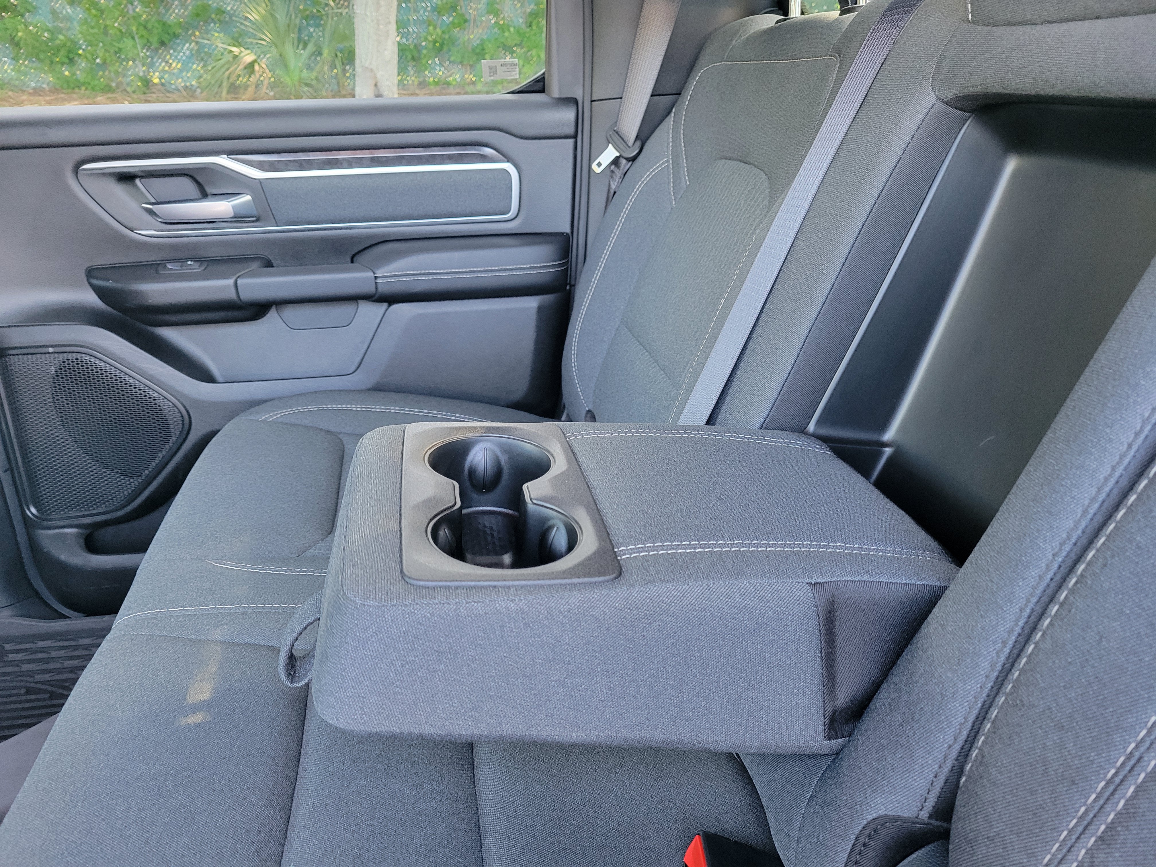 2022 RAM 1500 Big Horn Crew Cab 4x4 5'7" Box