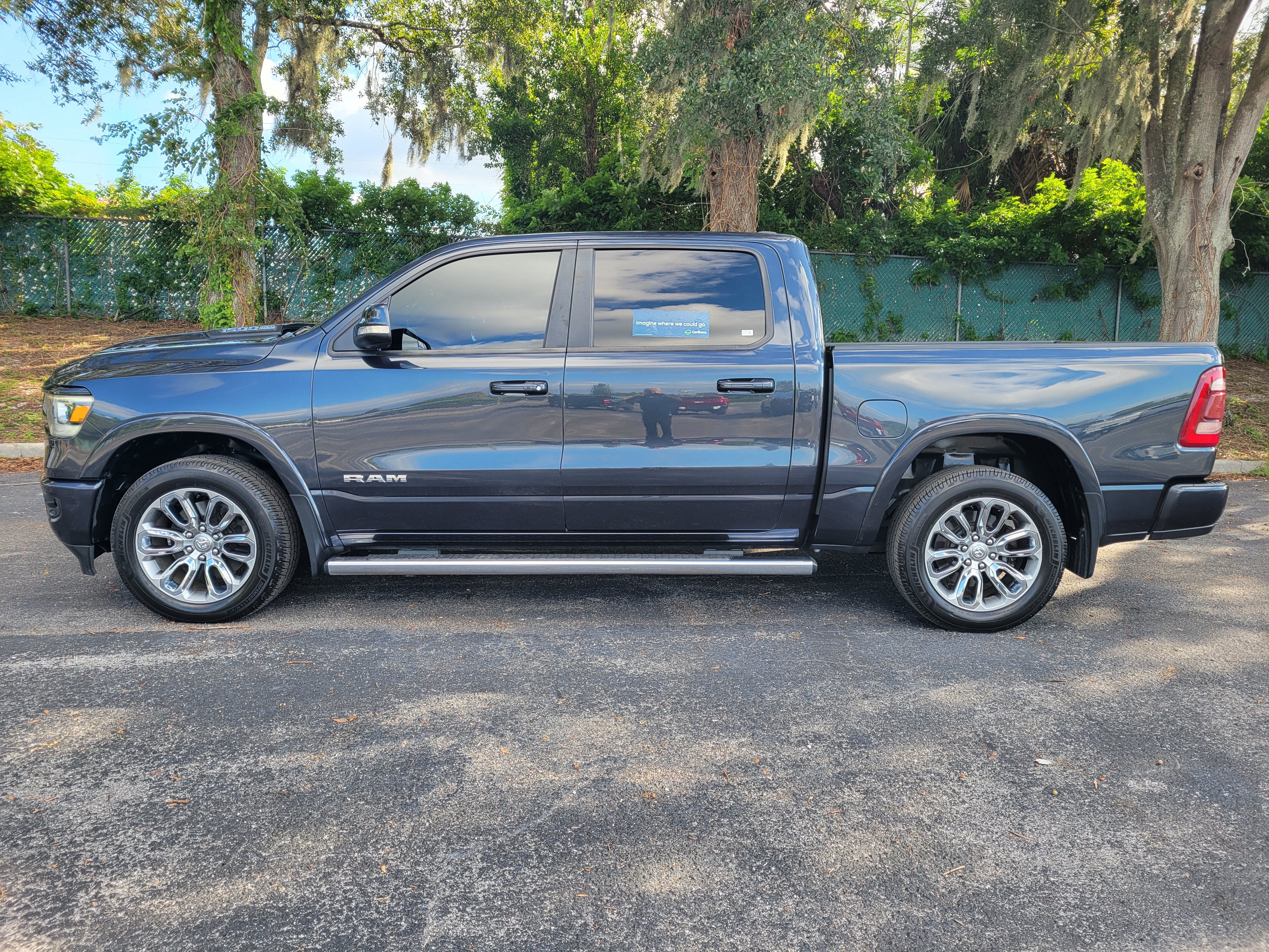 2021 RAM 1500 Laramie Crew Cab 4x4 5'7" Box