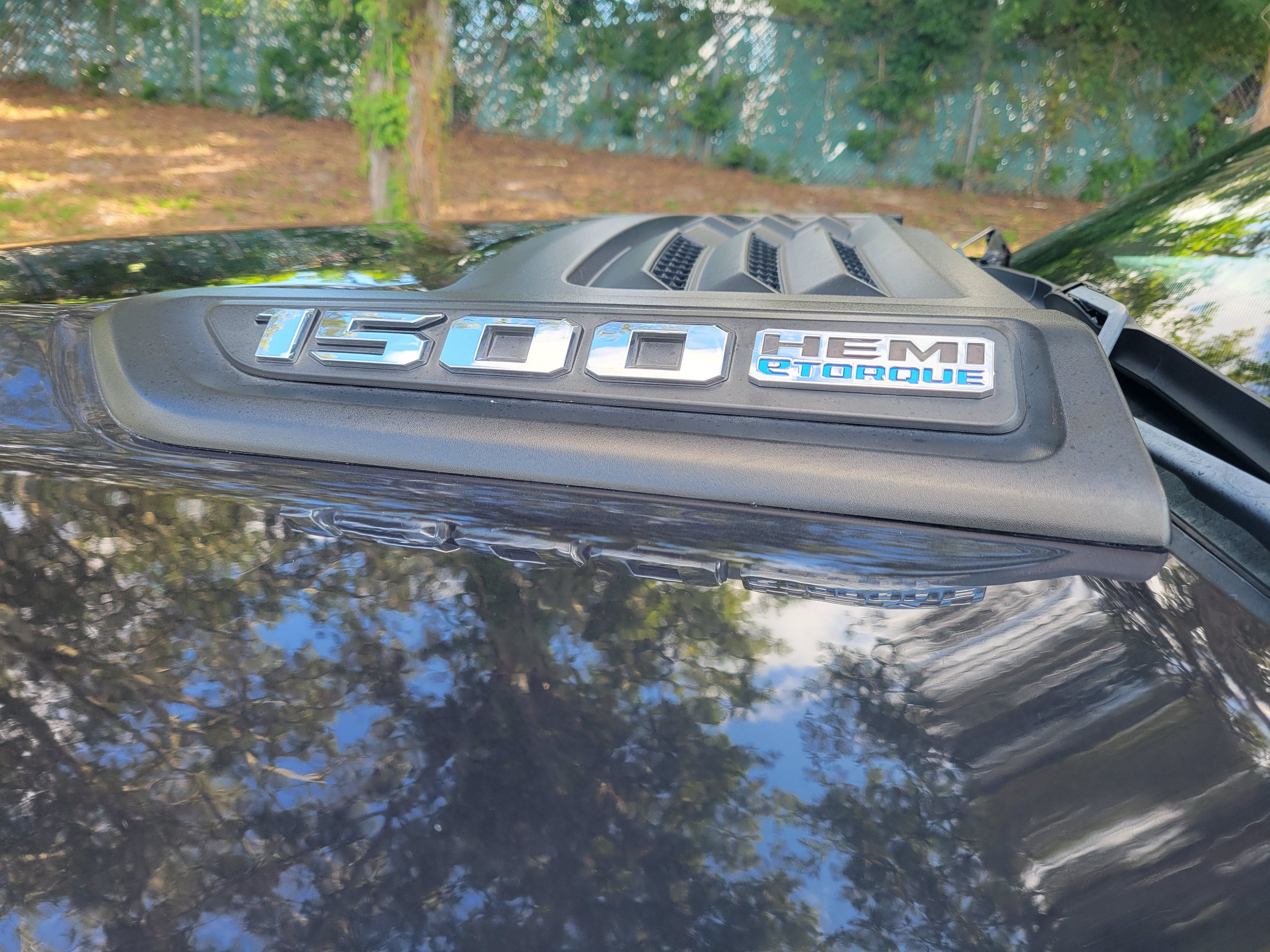 2021 RAM 1500 Laramie Crew Cab 4x4 5'7" Box