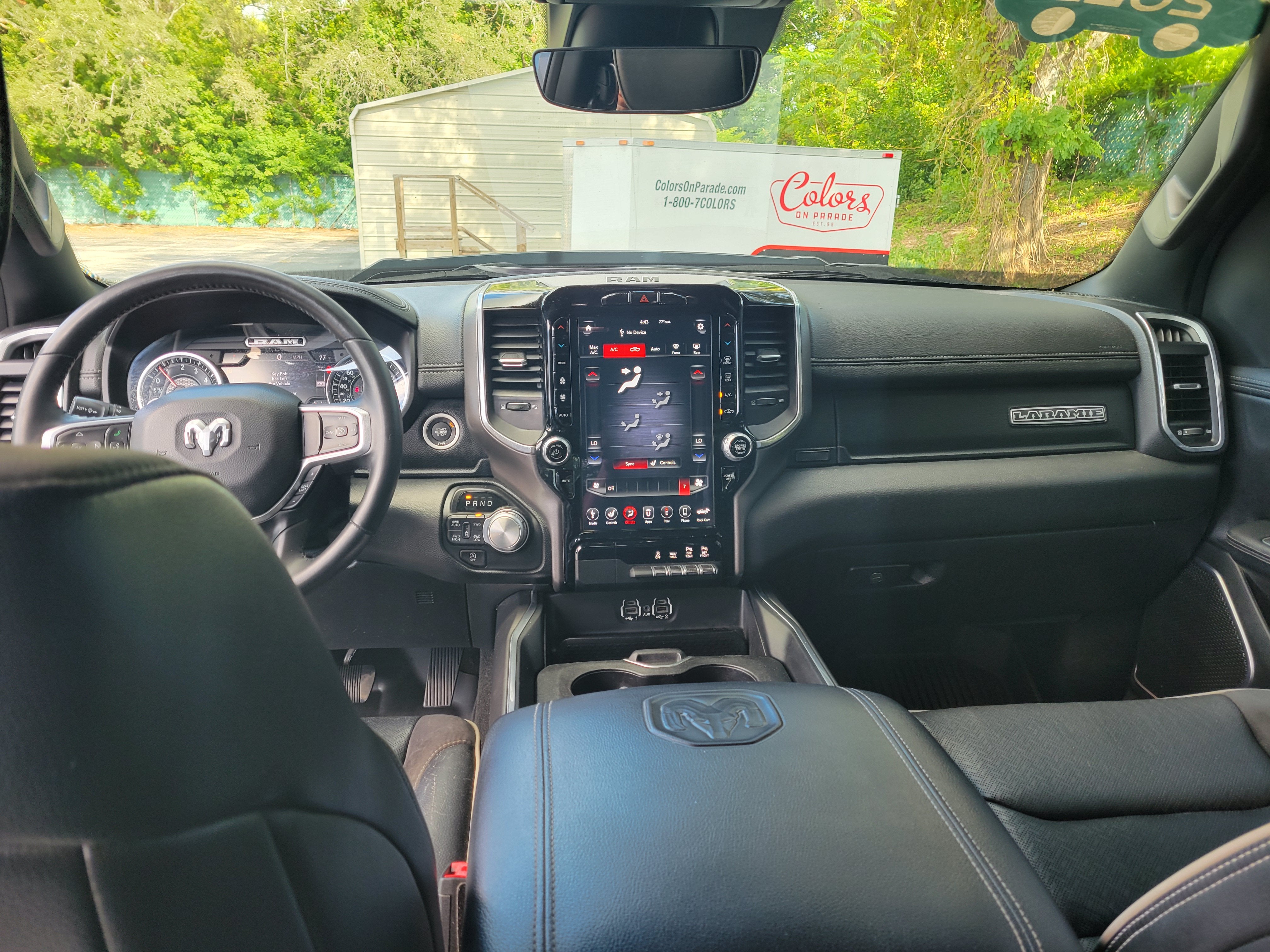 2021 RAM 1500 Laramie Crew Cab 4x4 5'7" Box