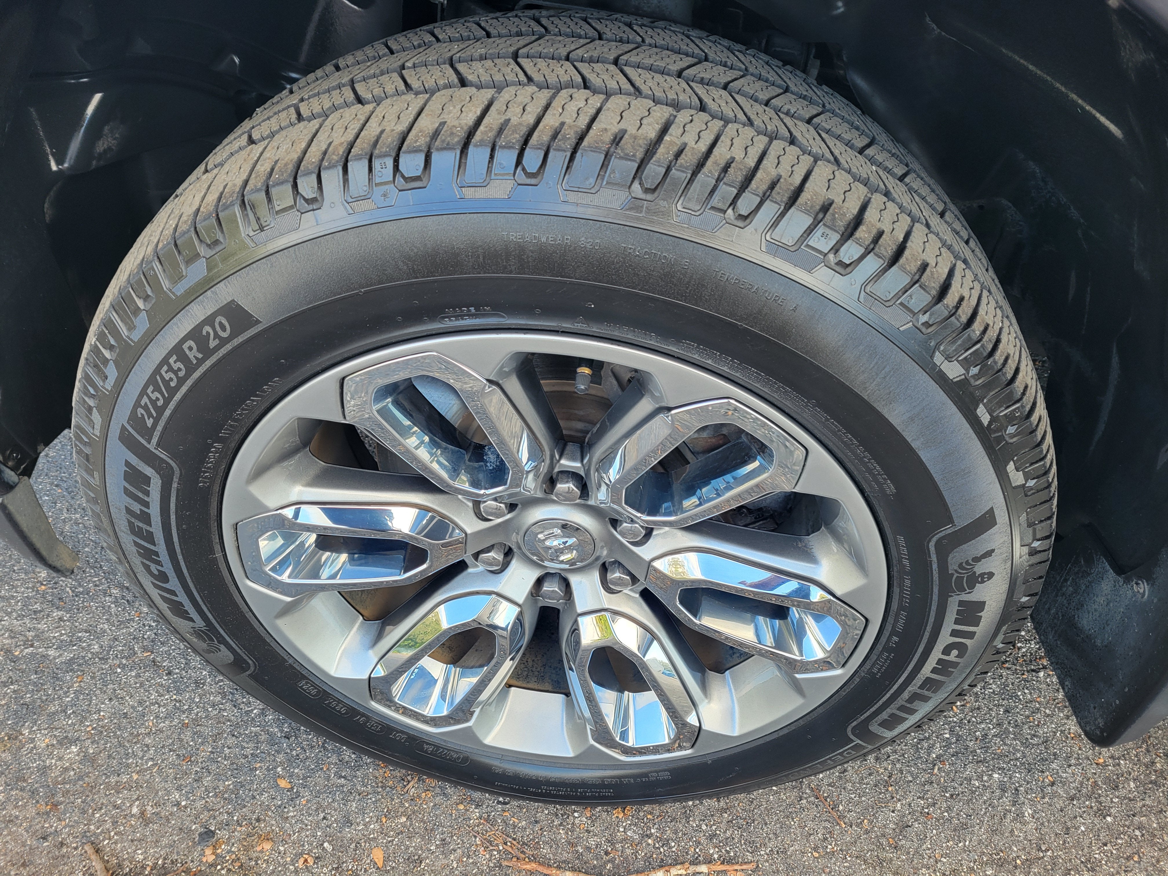 2021 RAM 1500 Laramie Crew Cab 4x4 5'7" Box