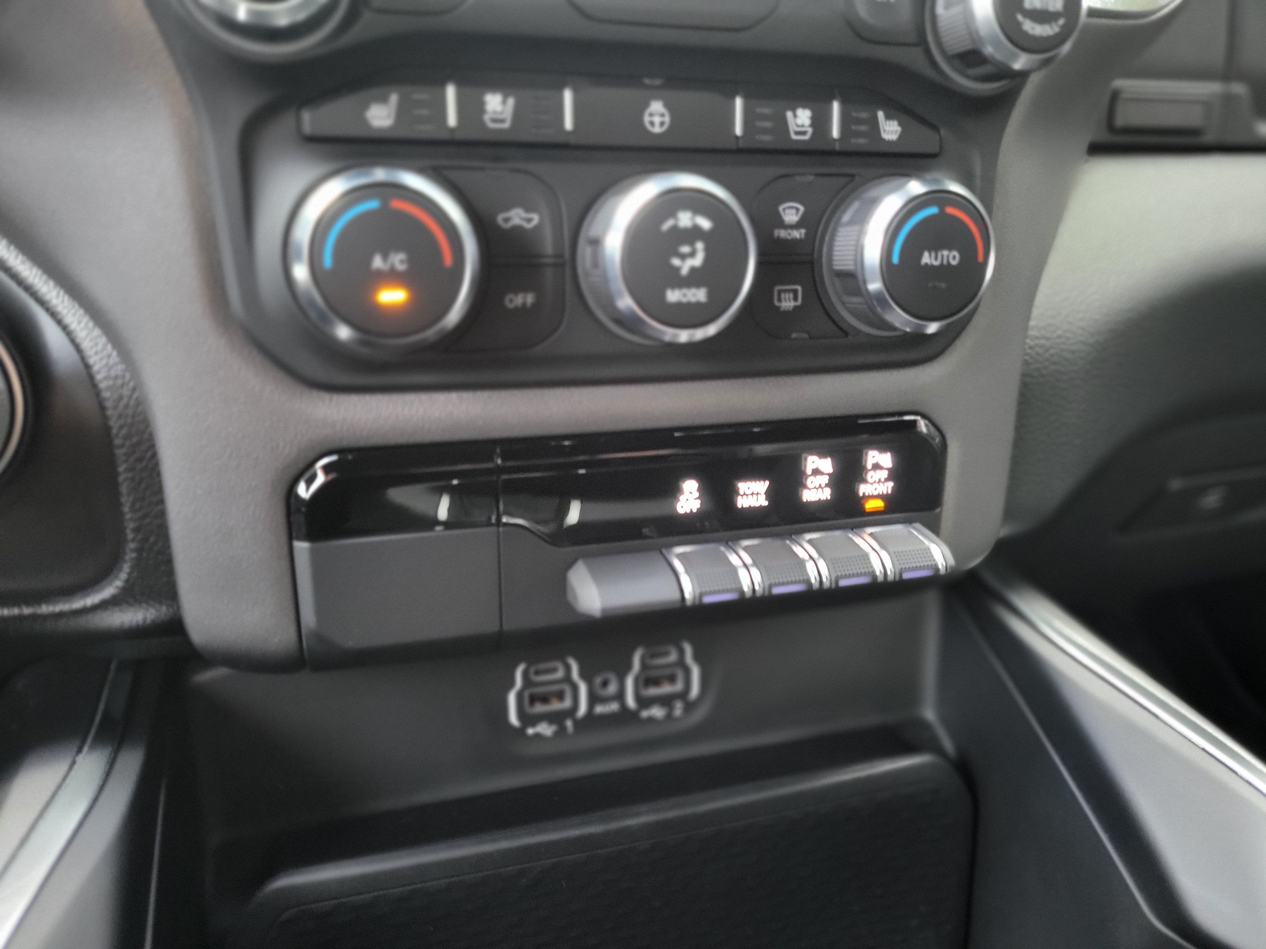 2022 RAM Ram 1500 Pickup Laramie - Photo 29