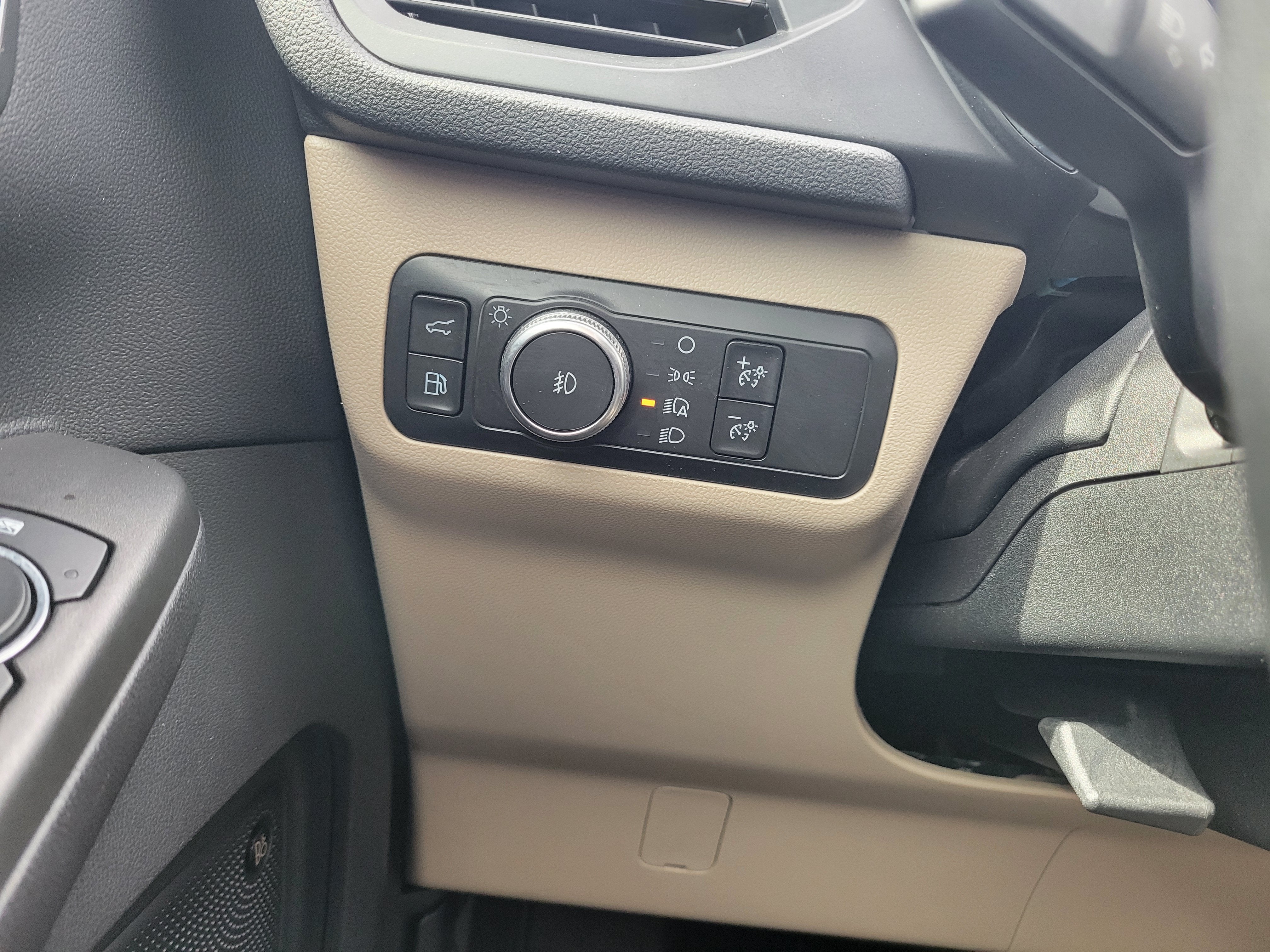 2020 Ford Escape Titanium Hybrid