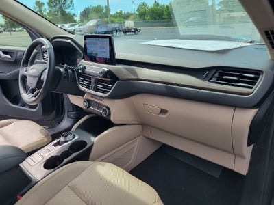 2020 Ford Escape Titanium Hybrid
