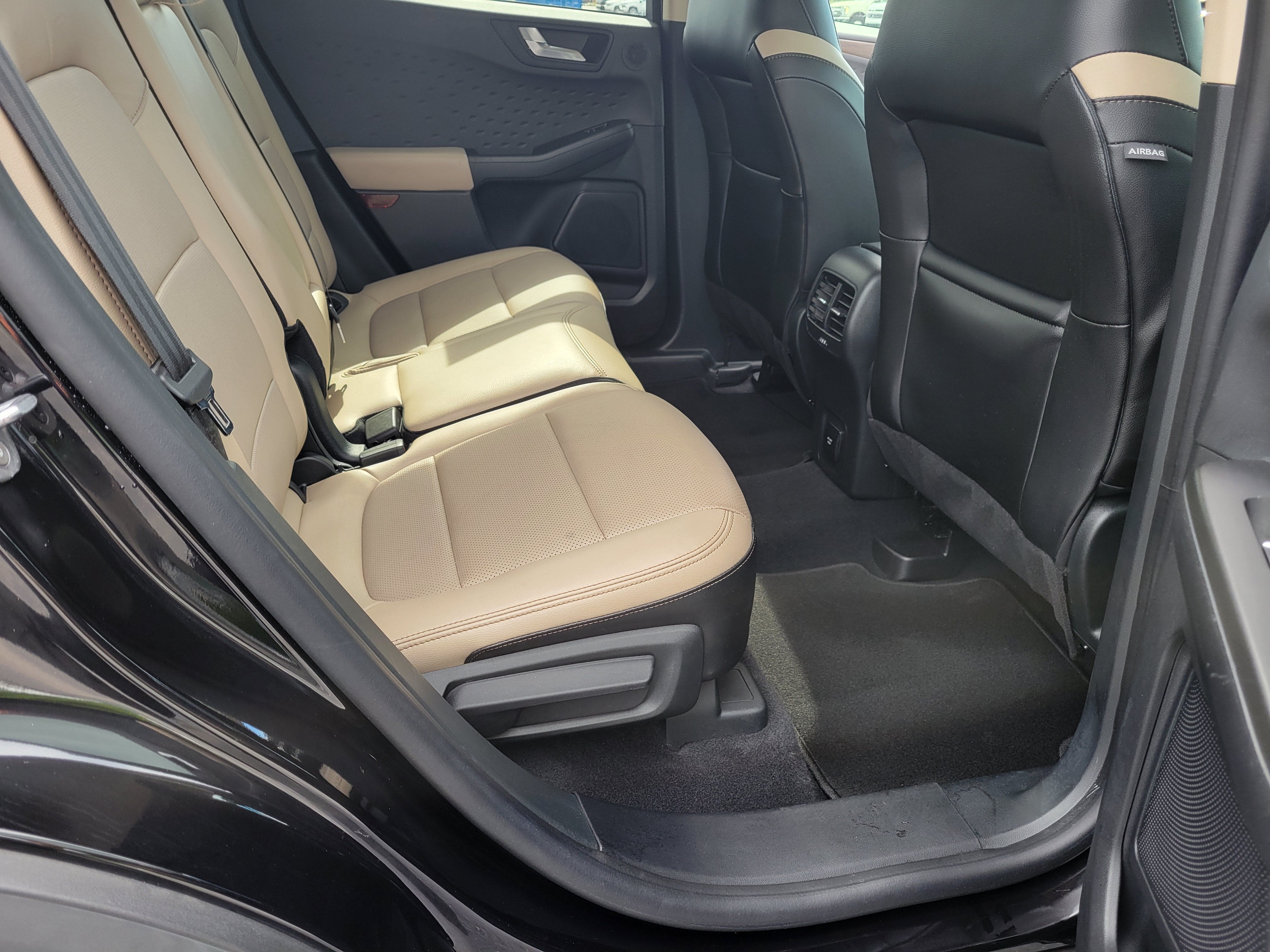 2020 Ford Escape Titanium Hybrid