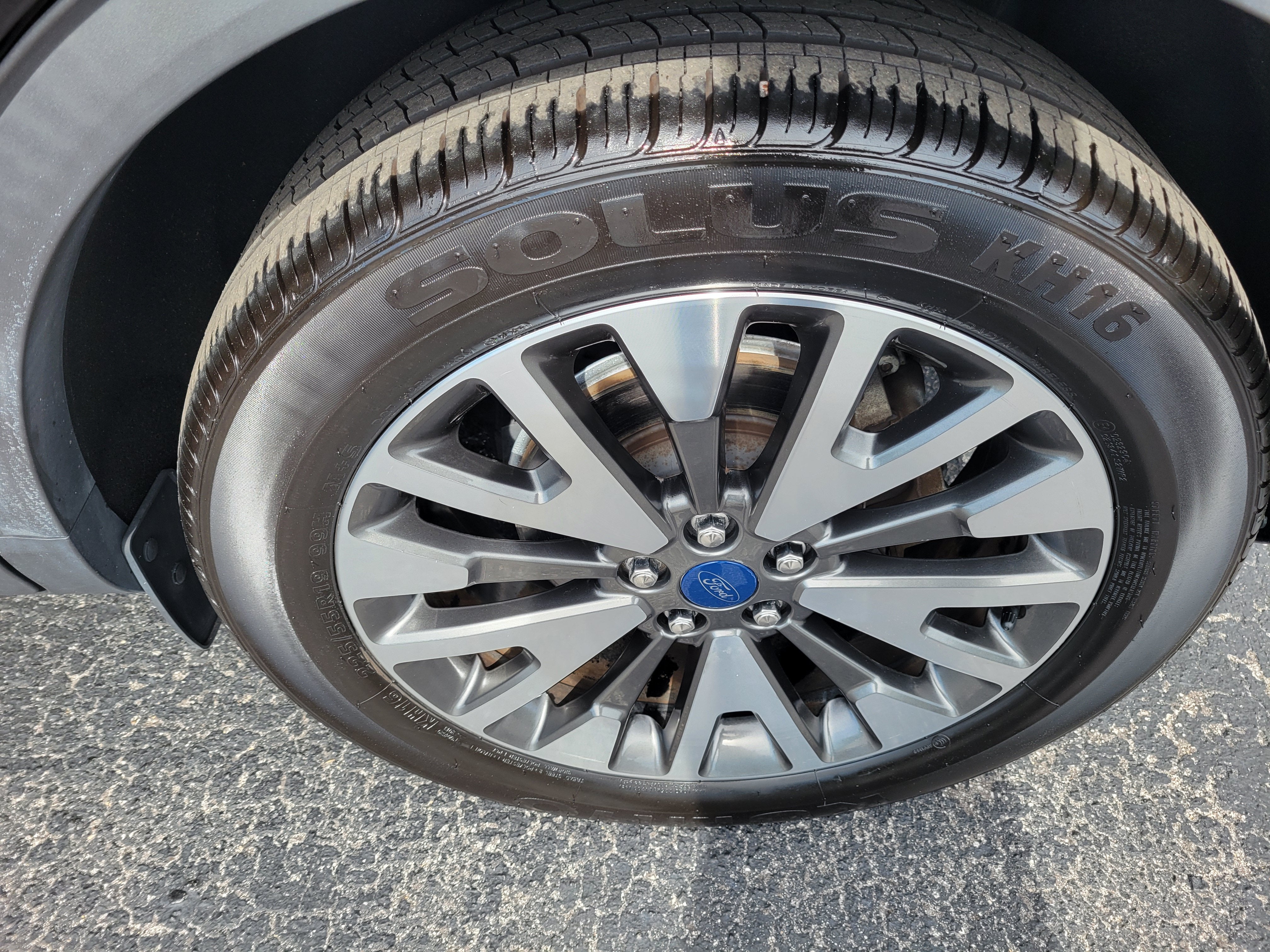 2020 Ford Escape Titanium Hybrid