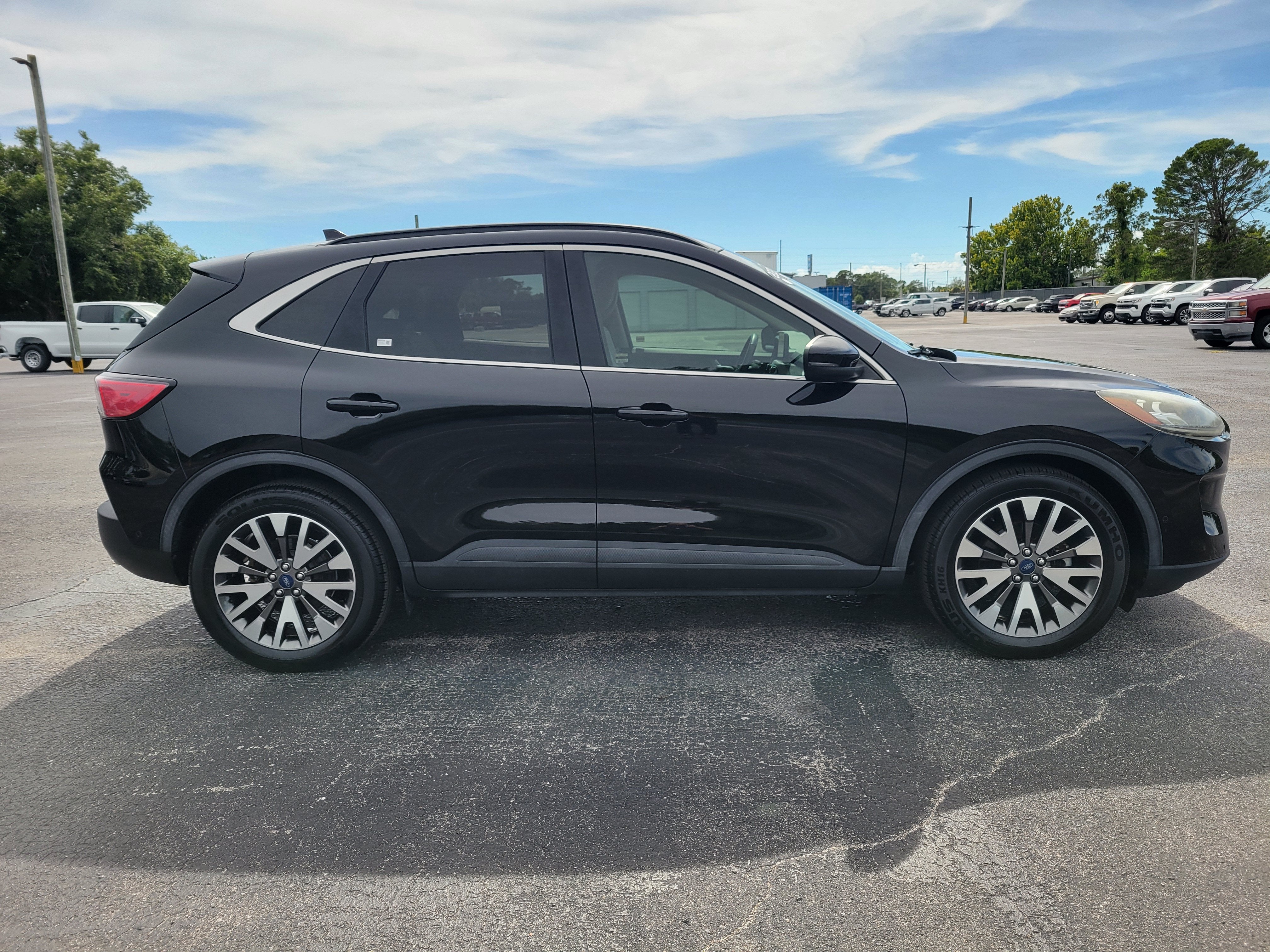 2020 Ford Escape Titanium Hybrid