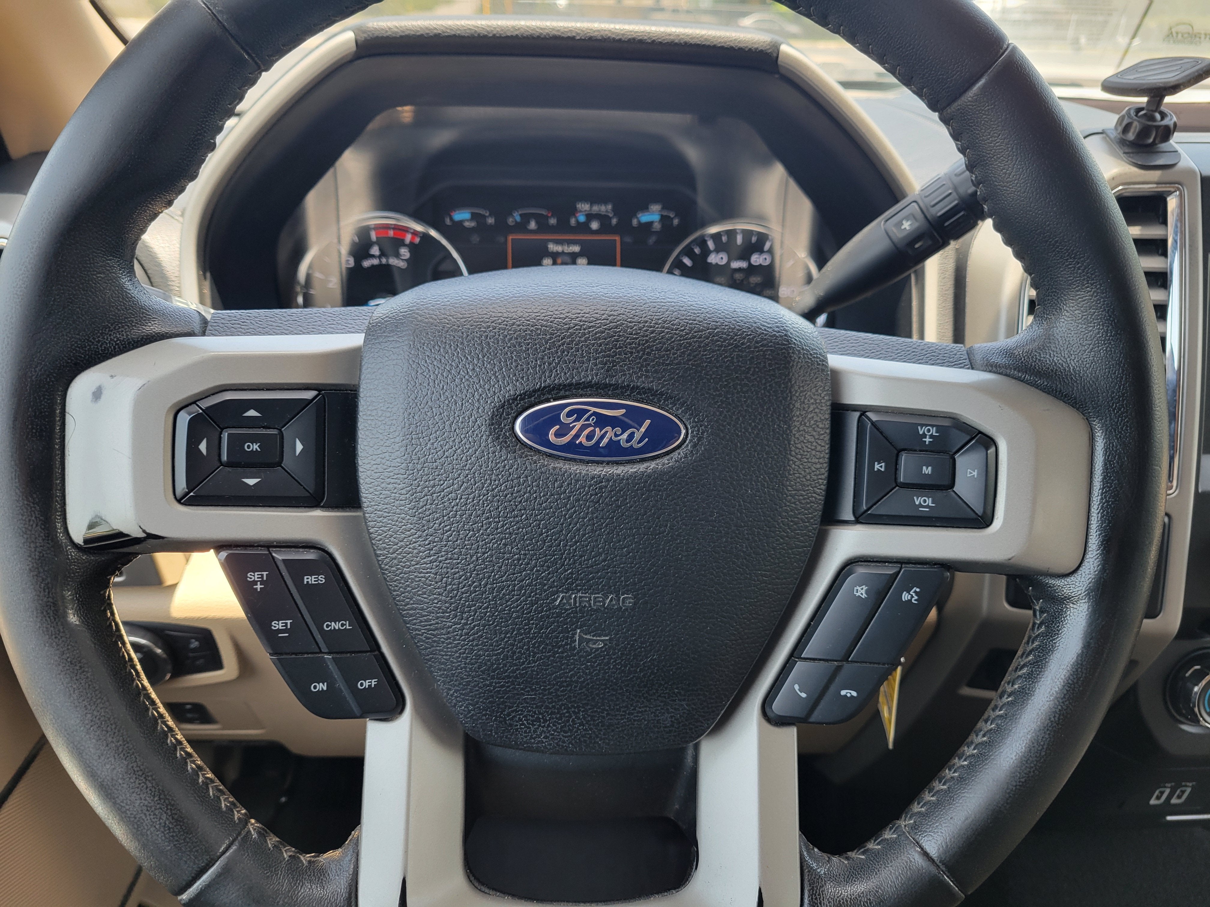 2017 Ford F-350 LARIAT