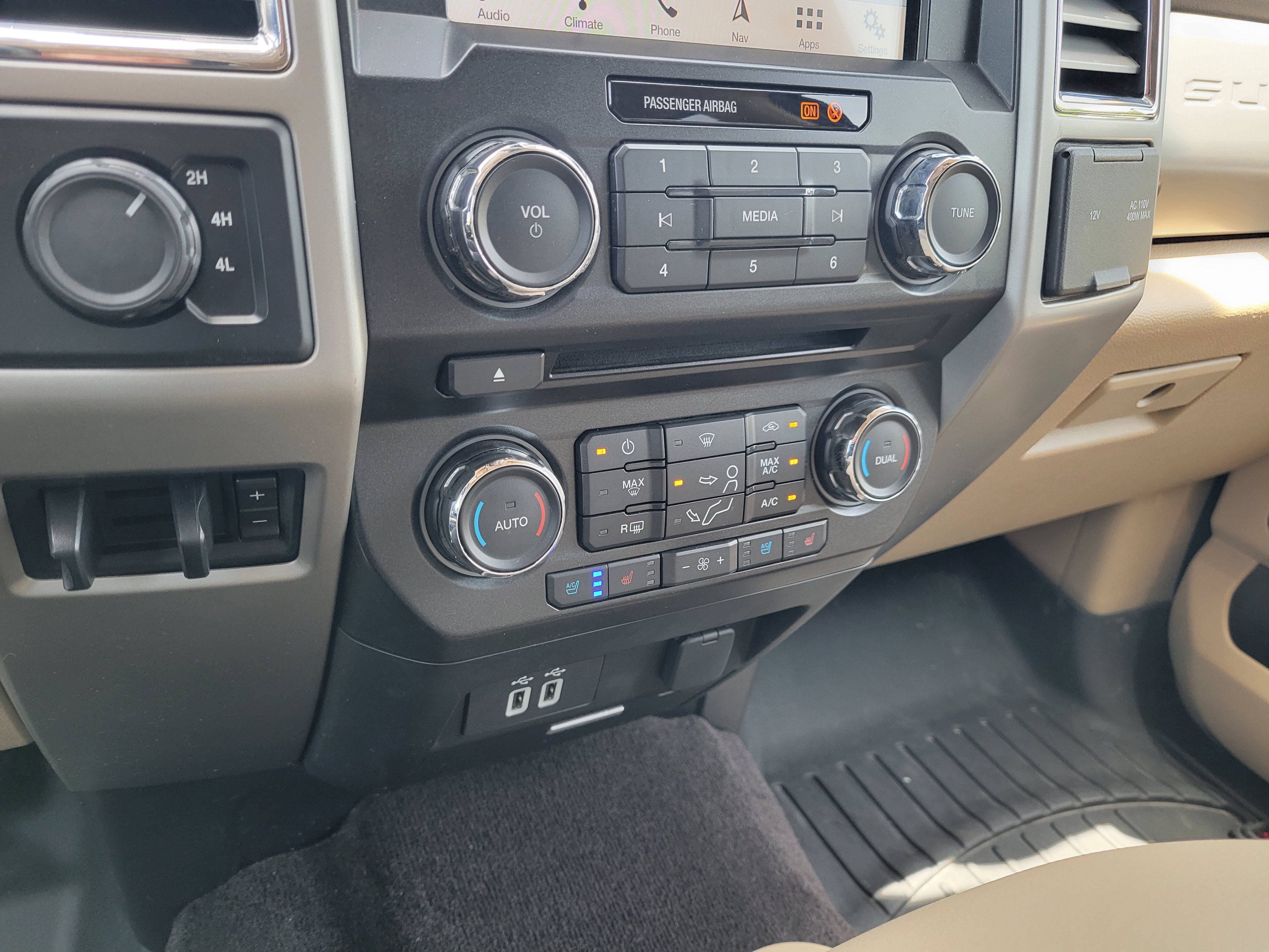 2017 Ford F-350 LARIAT