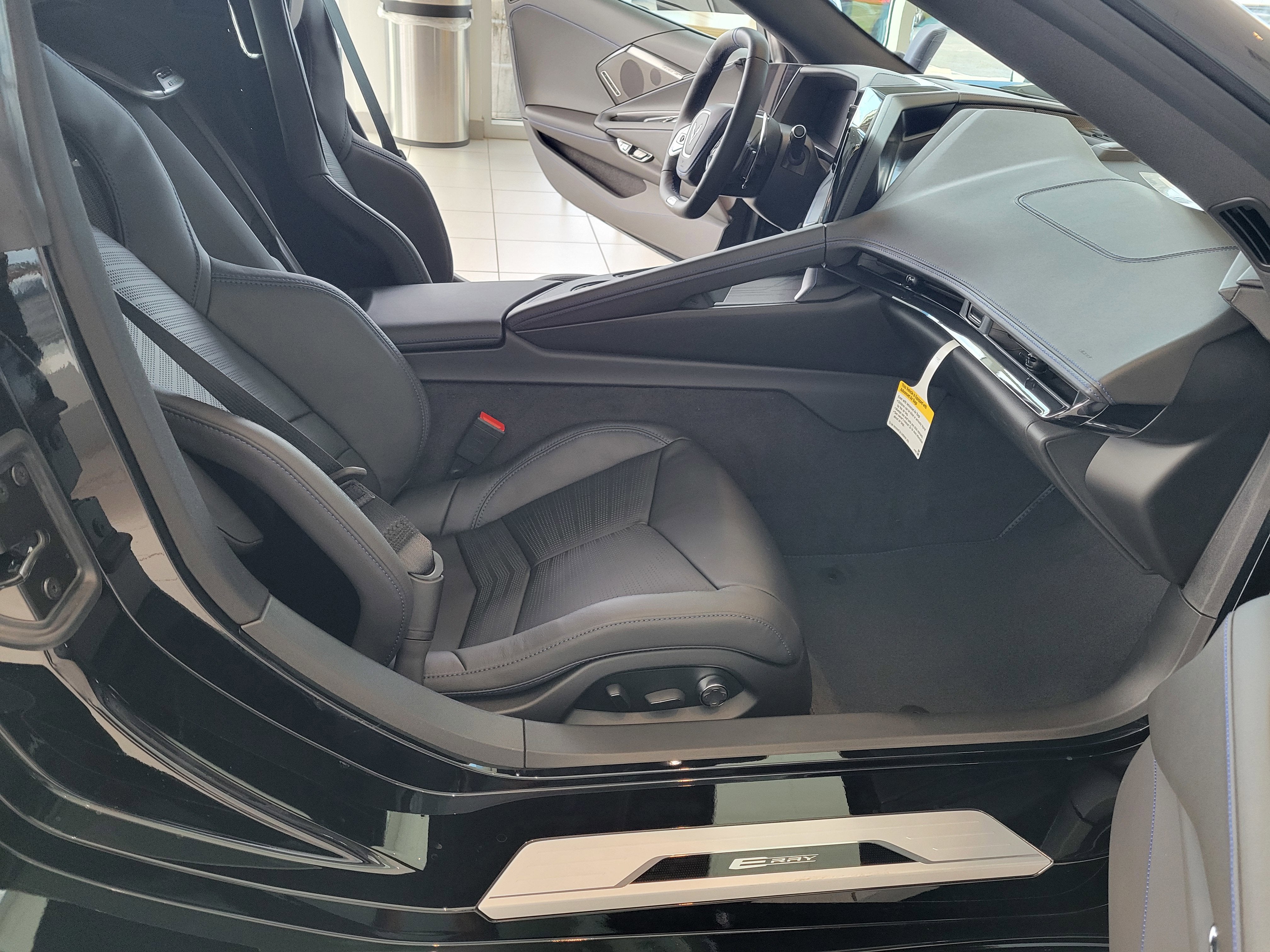 2026 Chevrolet Corvette E-Ray 2LZ