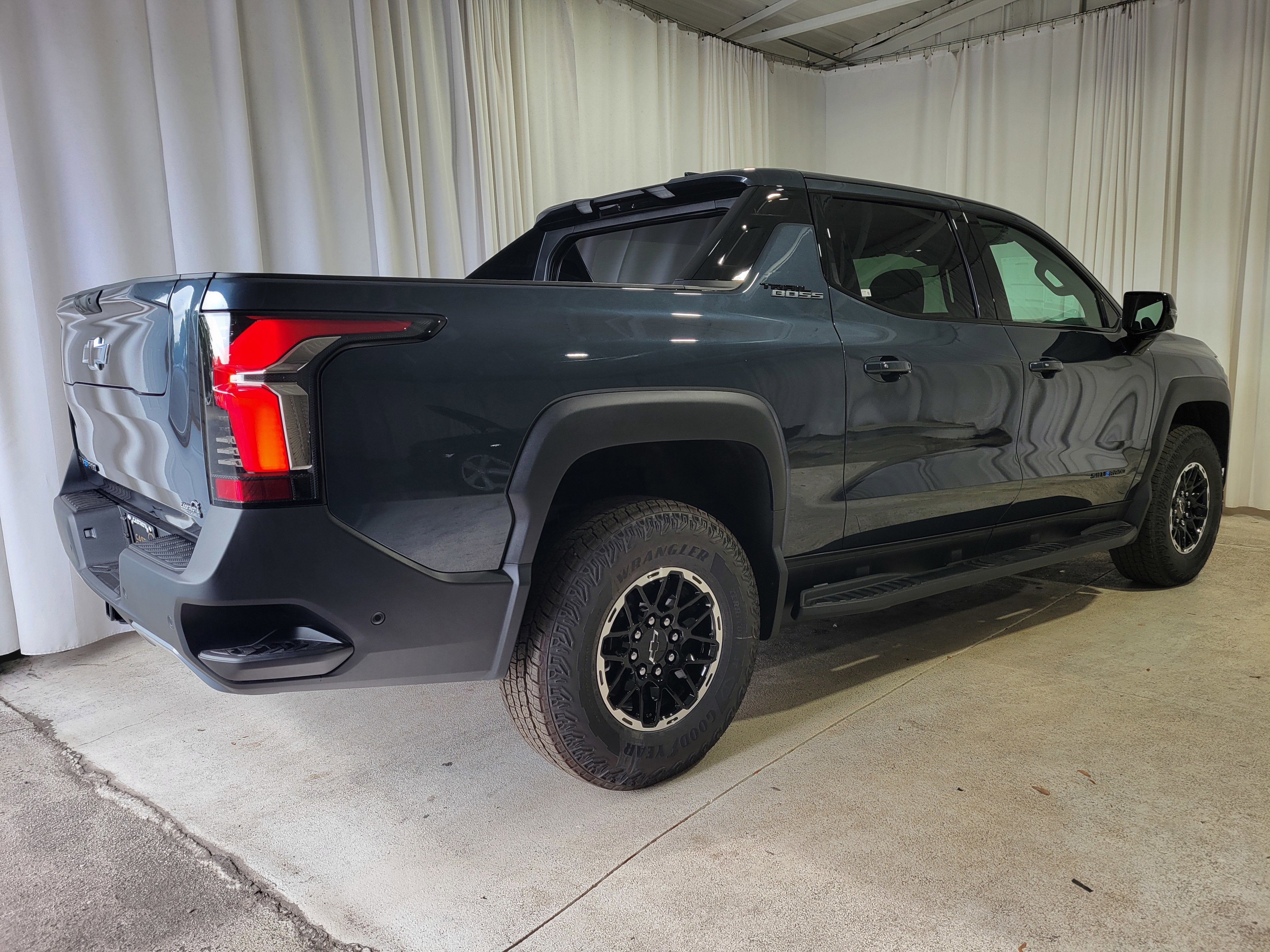 2026 Chevrolet Silverado EV Trail Boss - Max Range