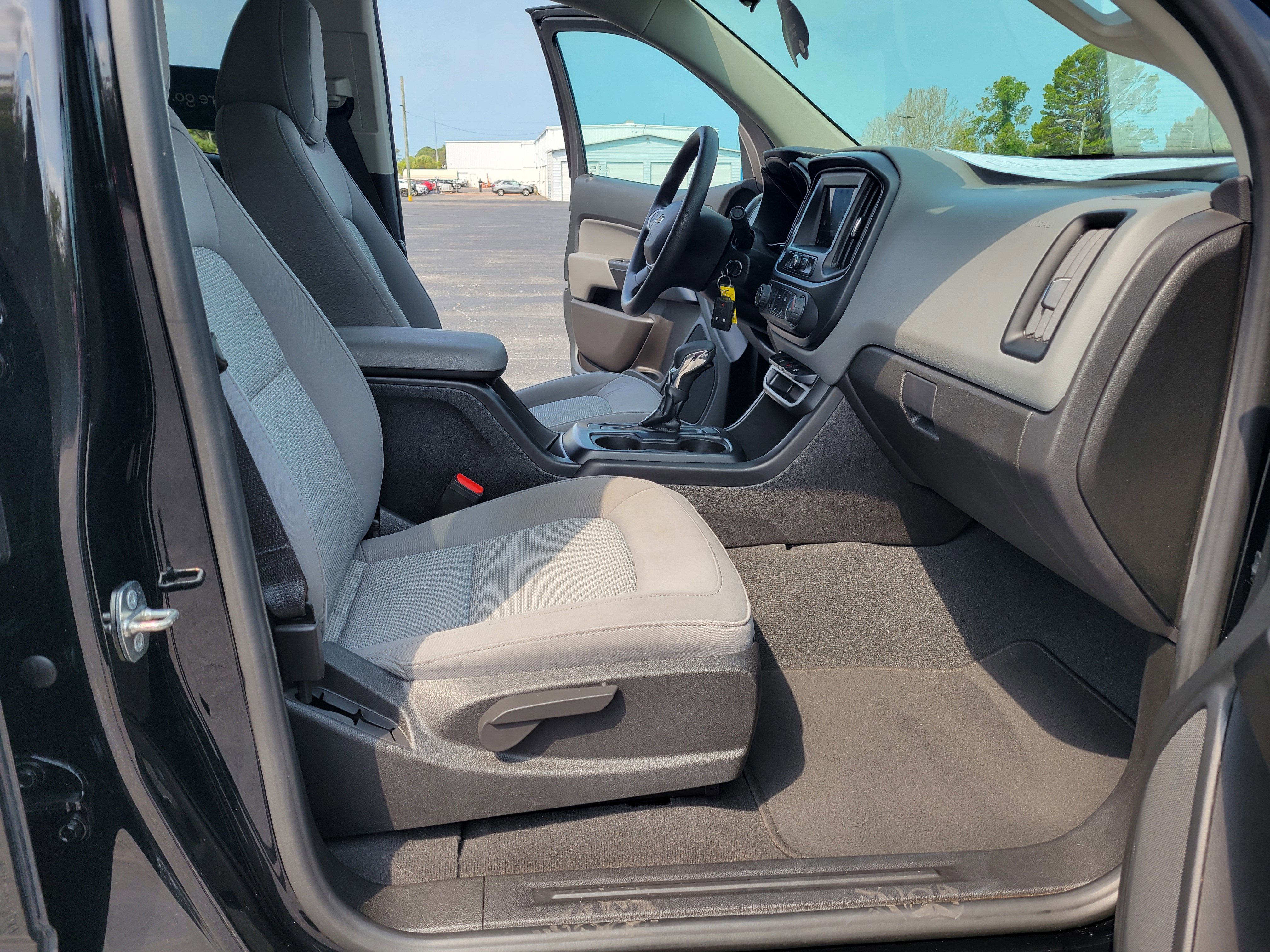 2022 Chevrolet Colorado WT