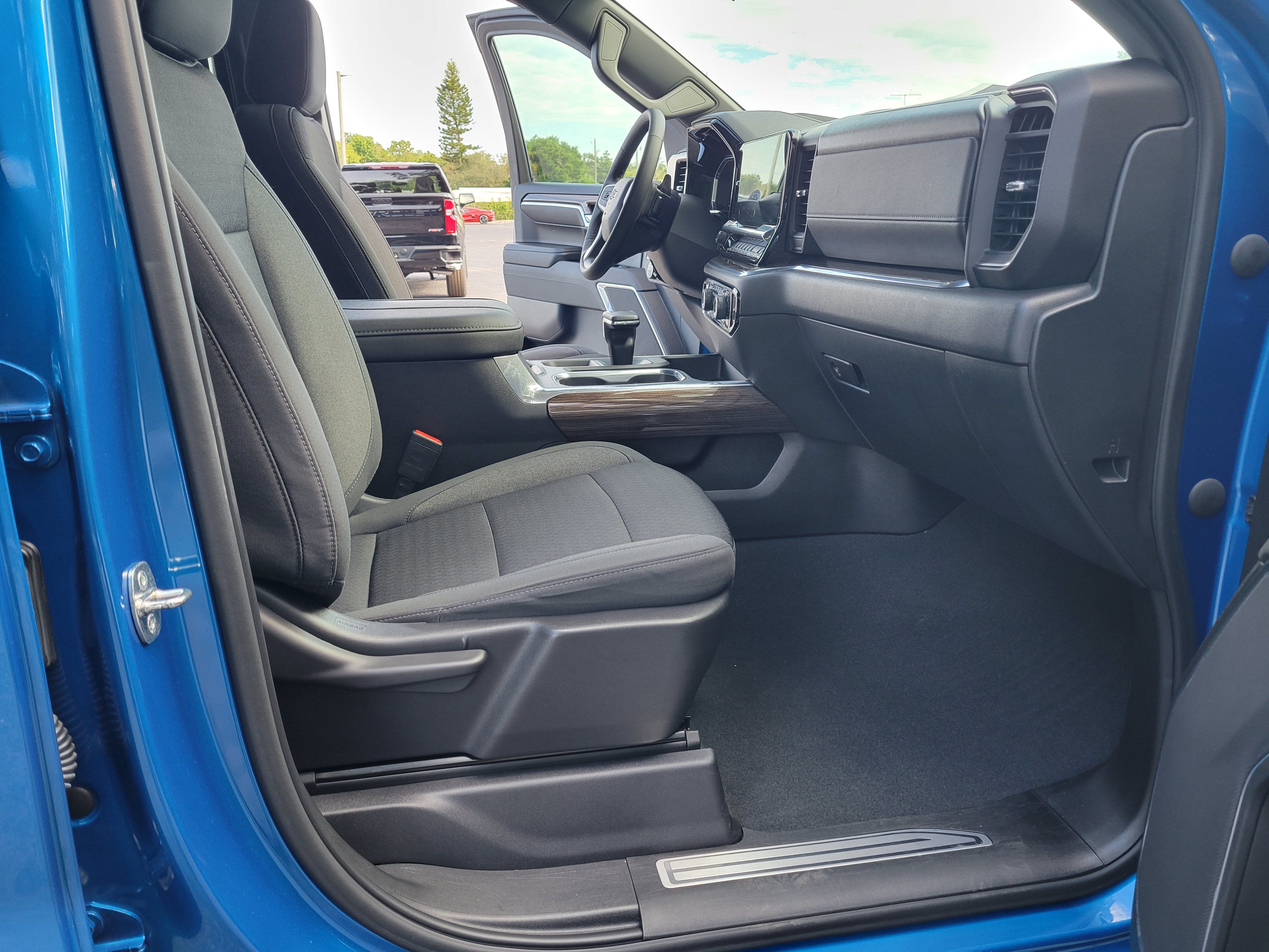 2023 Chevrolet Silverado 1500 RST - Photo 29