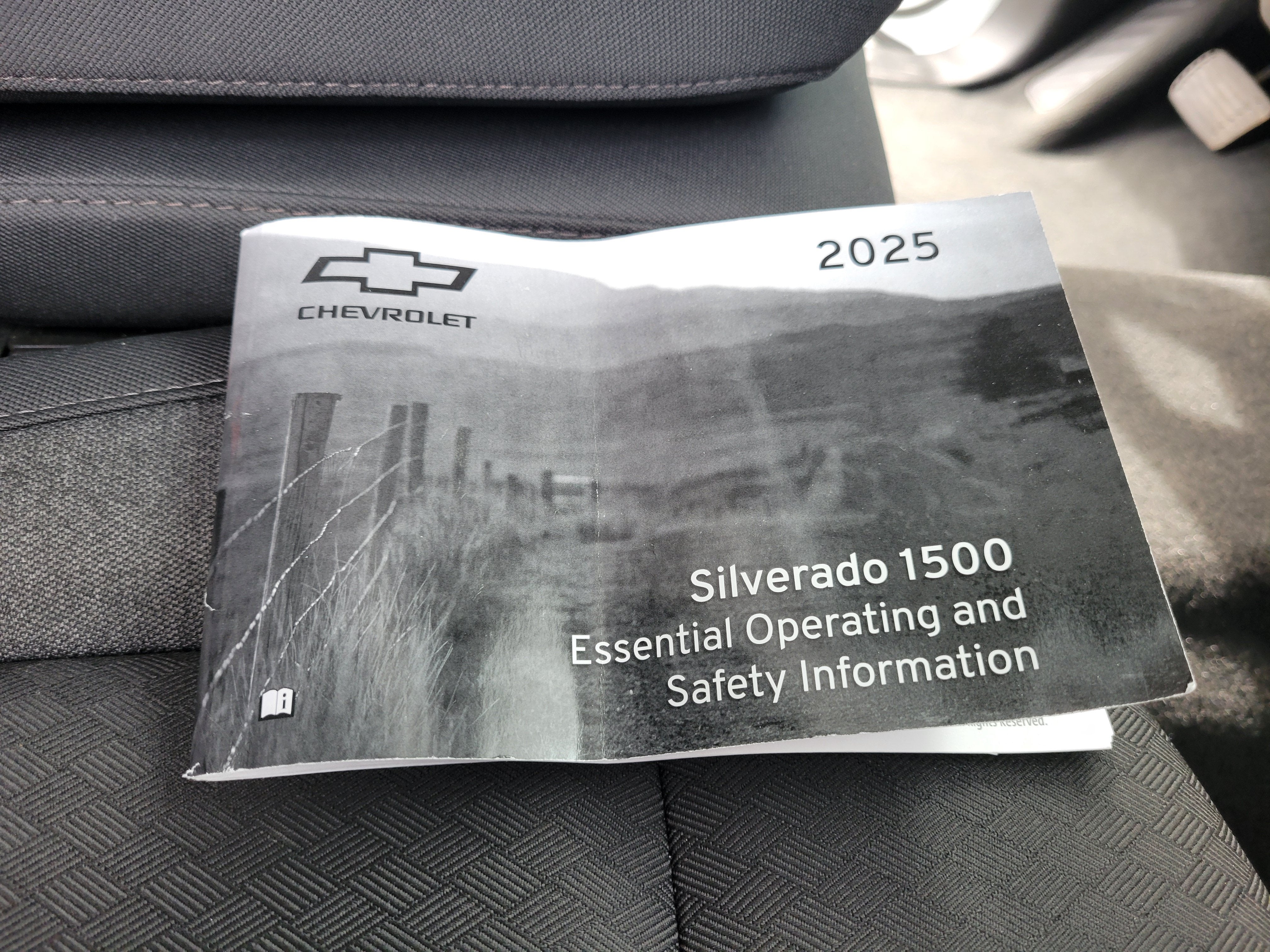 2025 Chevrolet Silverado 1500 RST