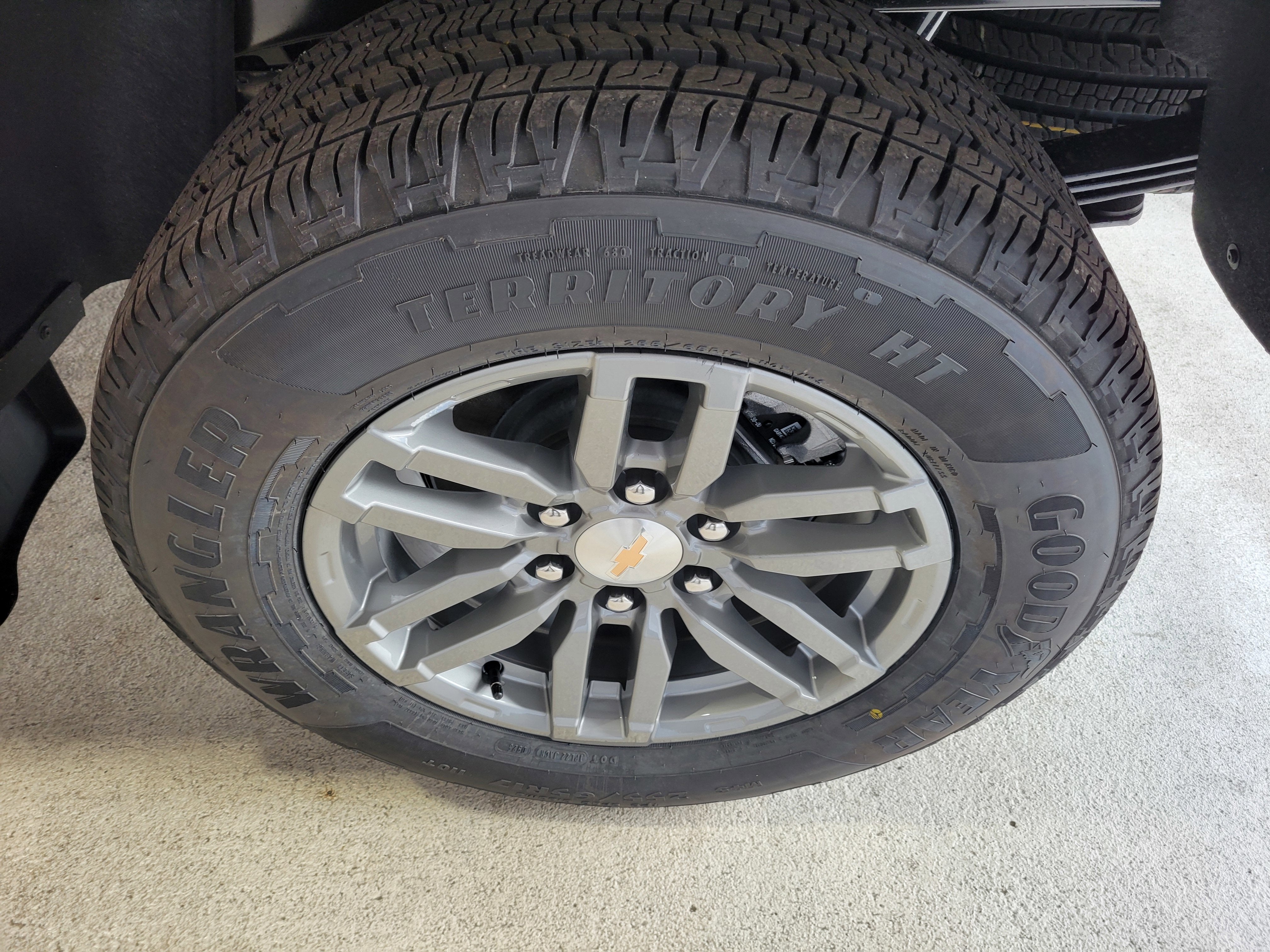 2025 Chevrolet Colorado WT/LT