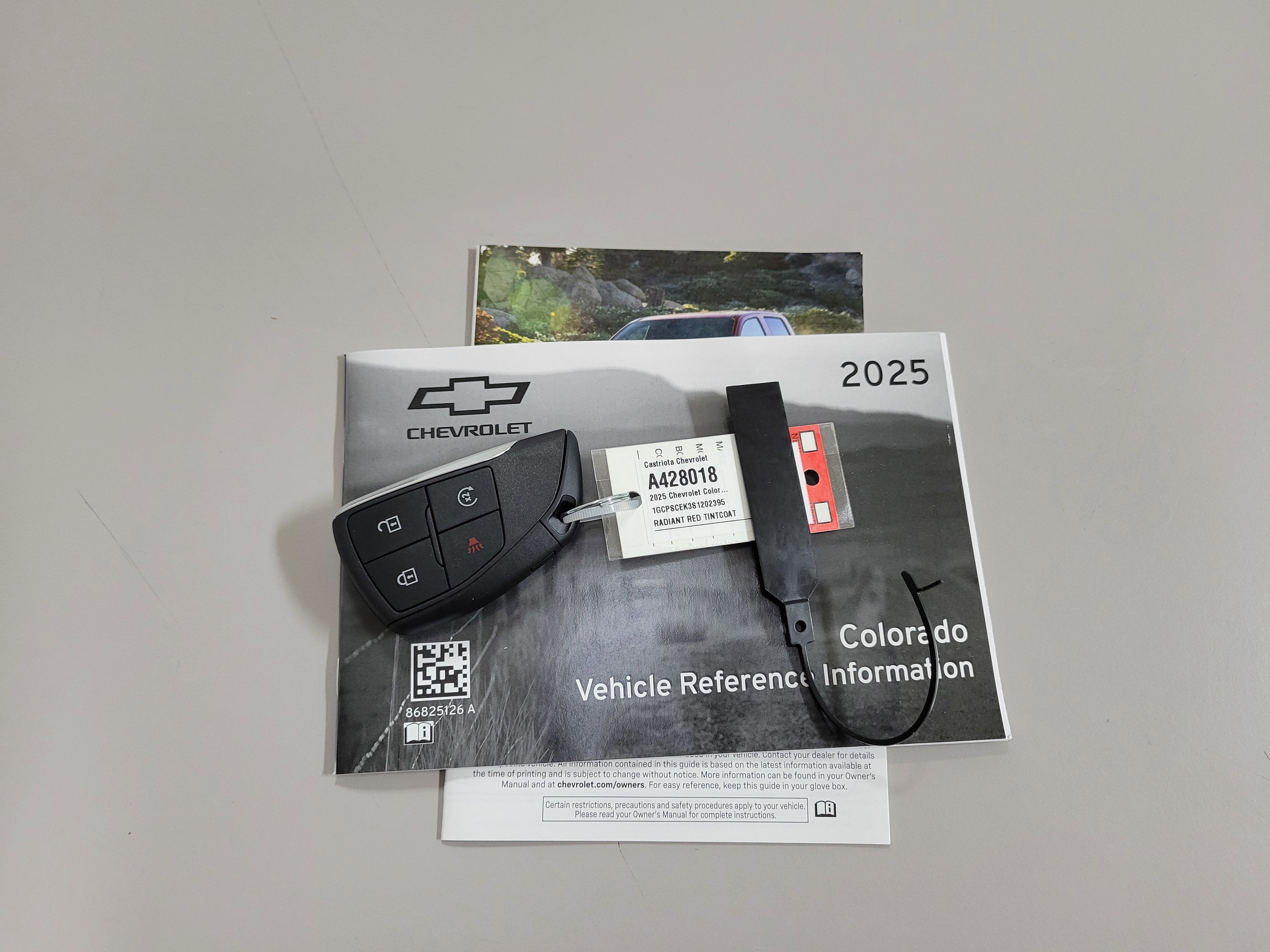 2025 Chevrolet Colorado WT/LT