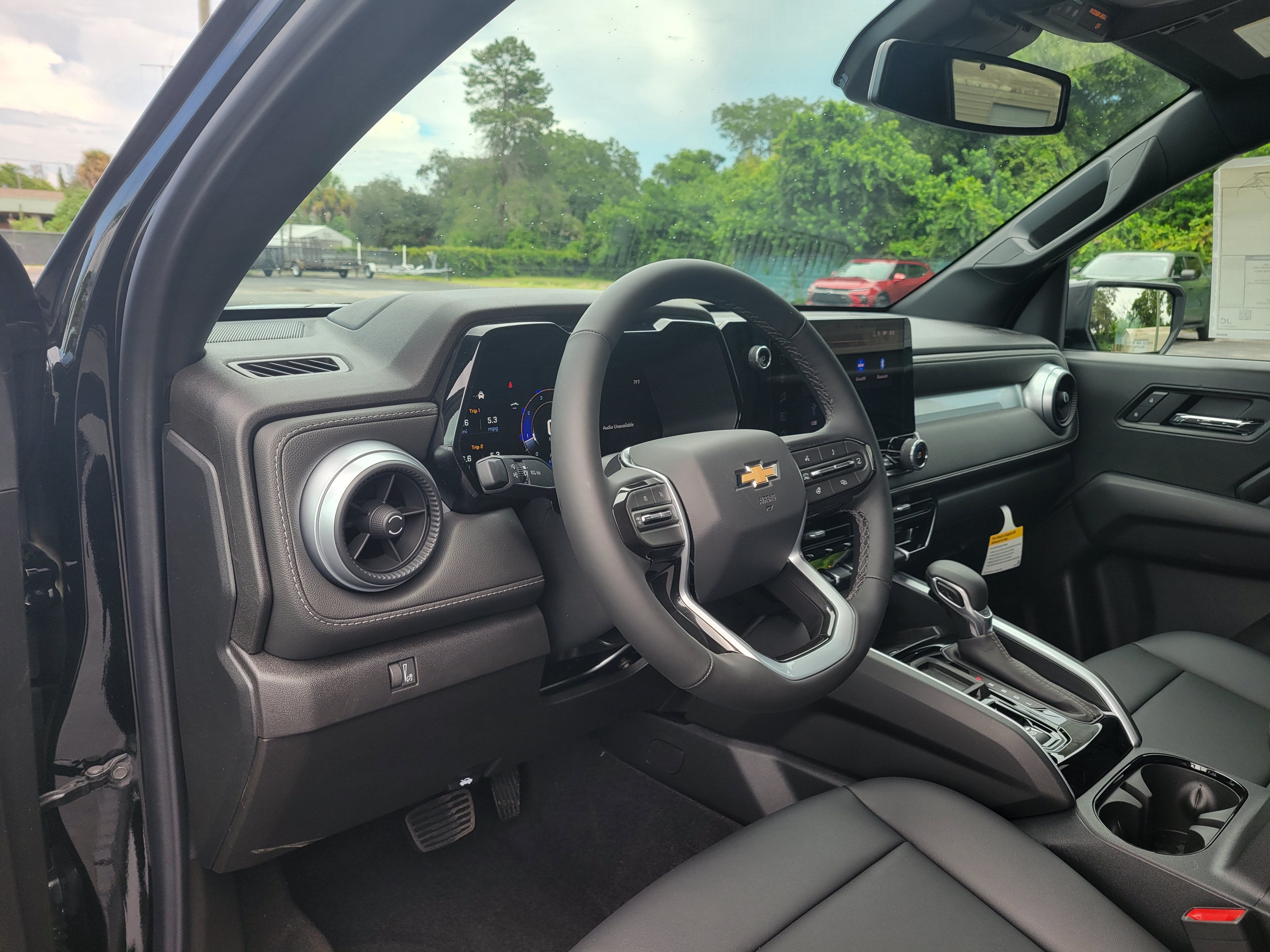 2026 Chevrolet Colorado LT - Photo 29