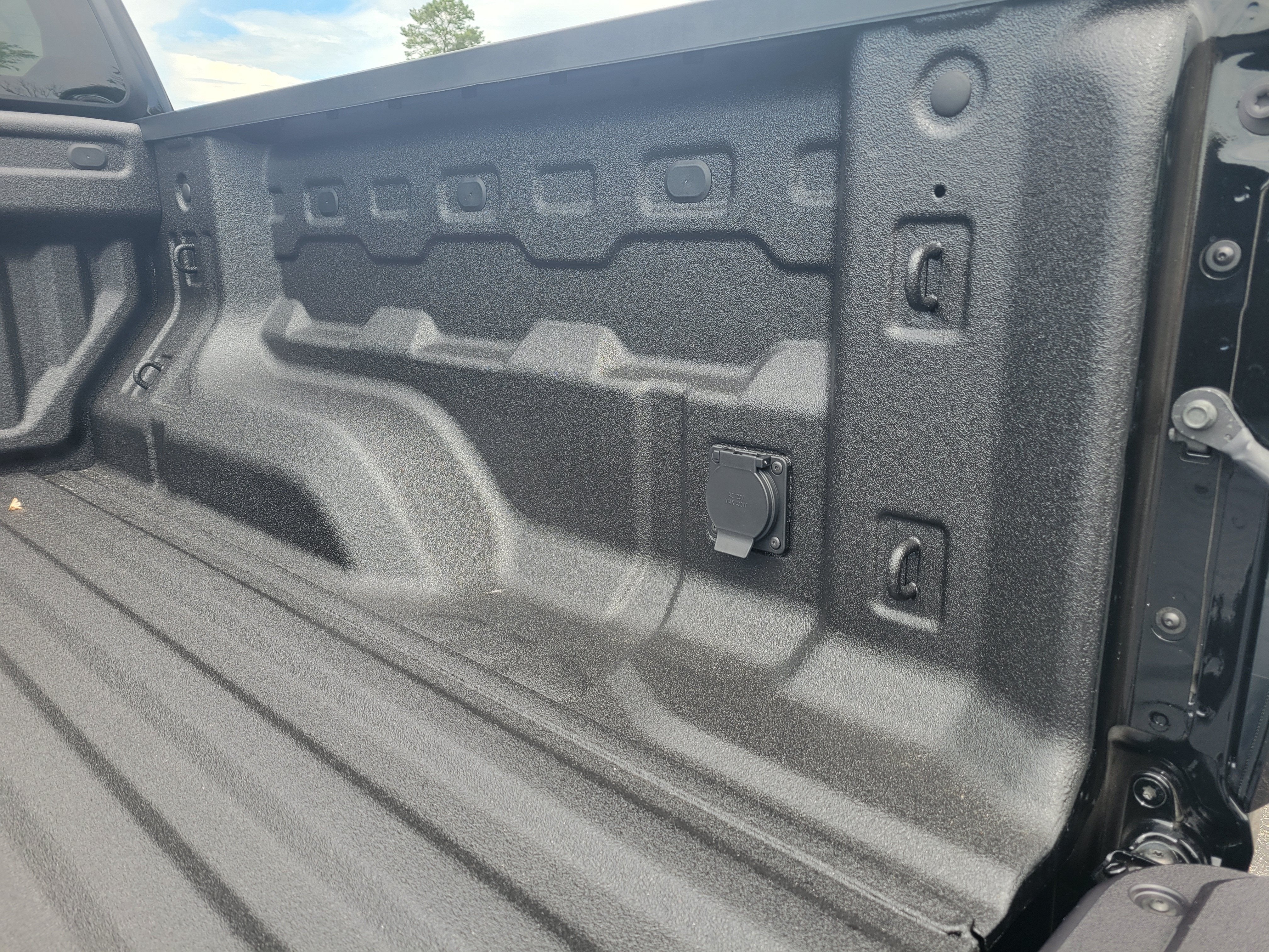 2026 Chevrolet Colorado LT - Photo 8