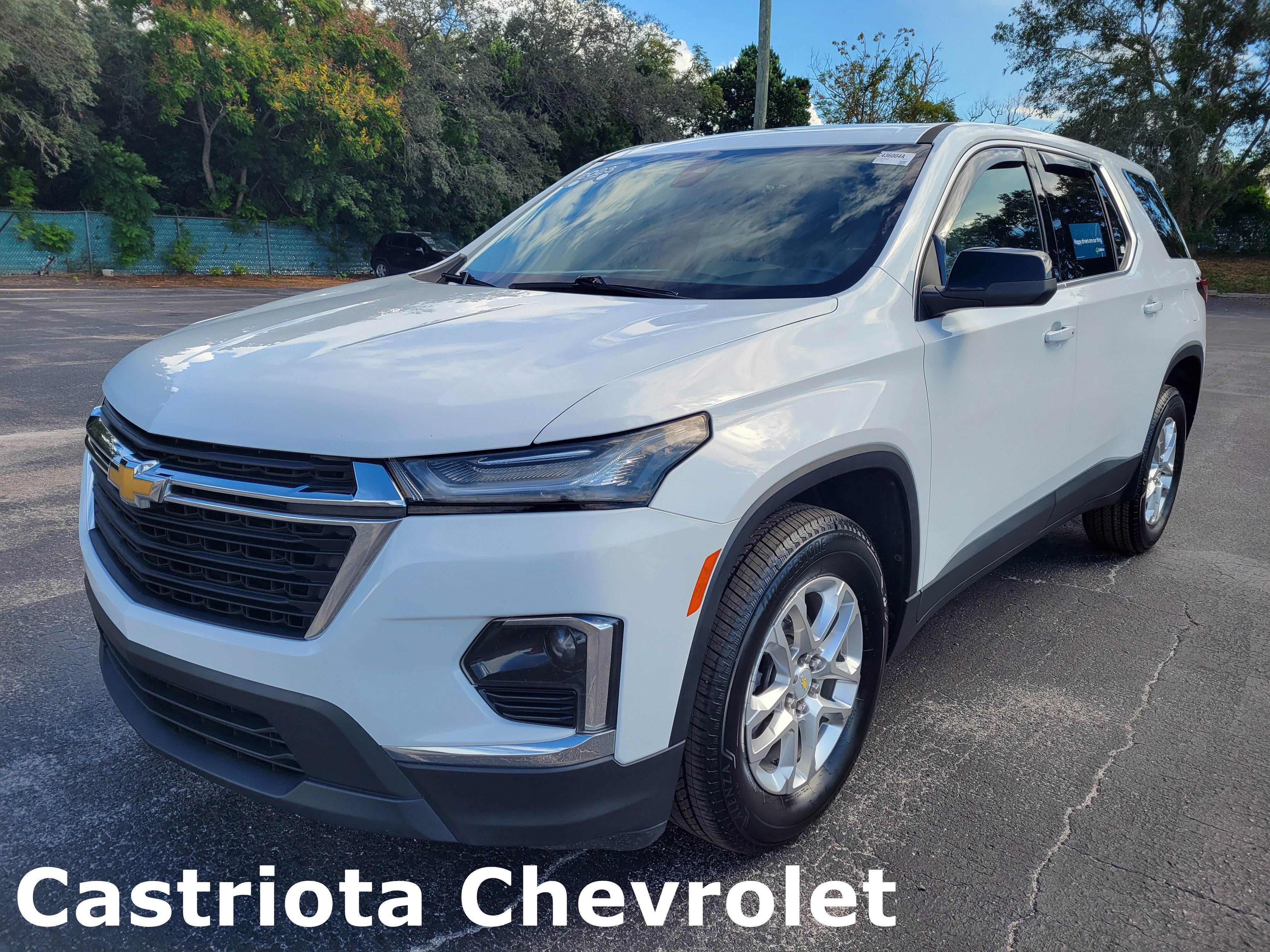 2023 Chevrolet Traverse LS