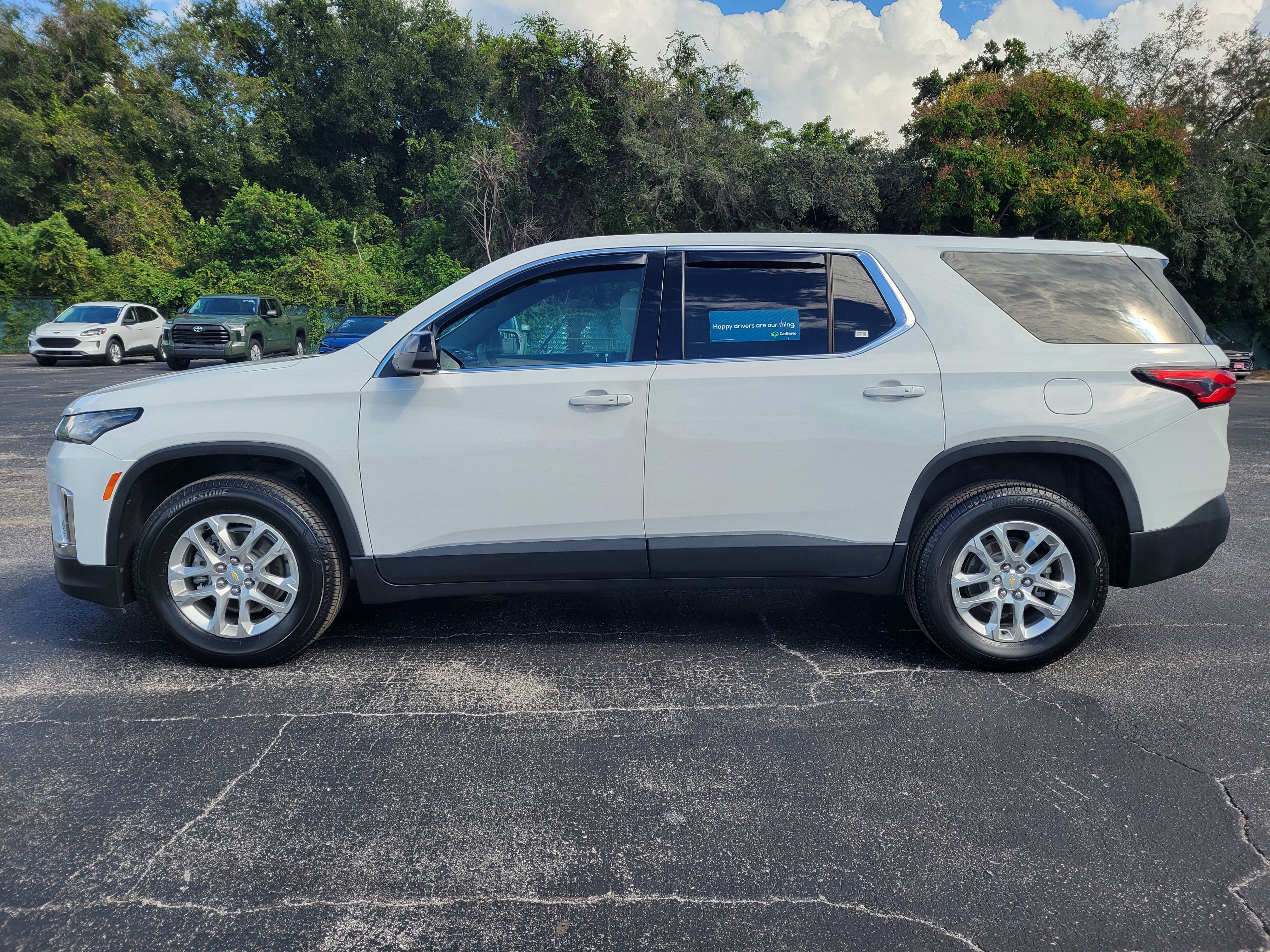 2023 Chevrolet Traverse LS