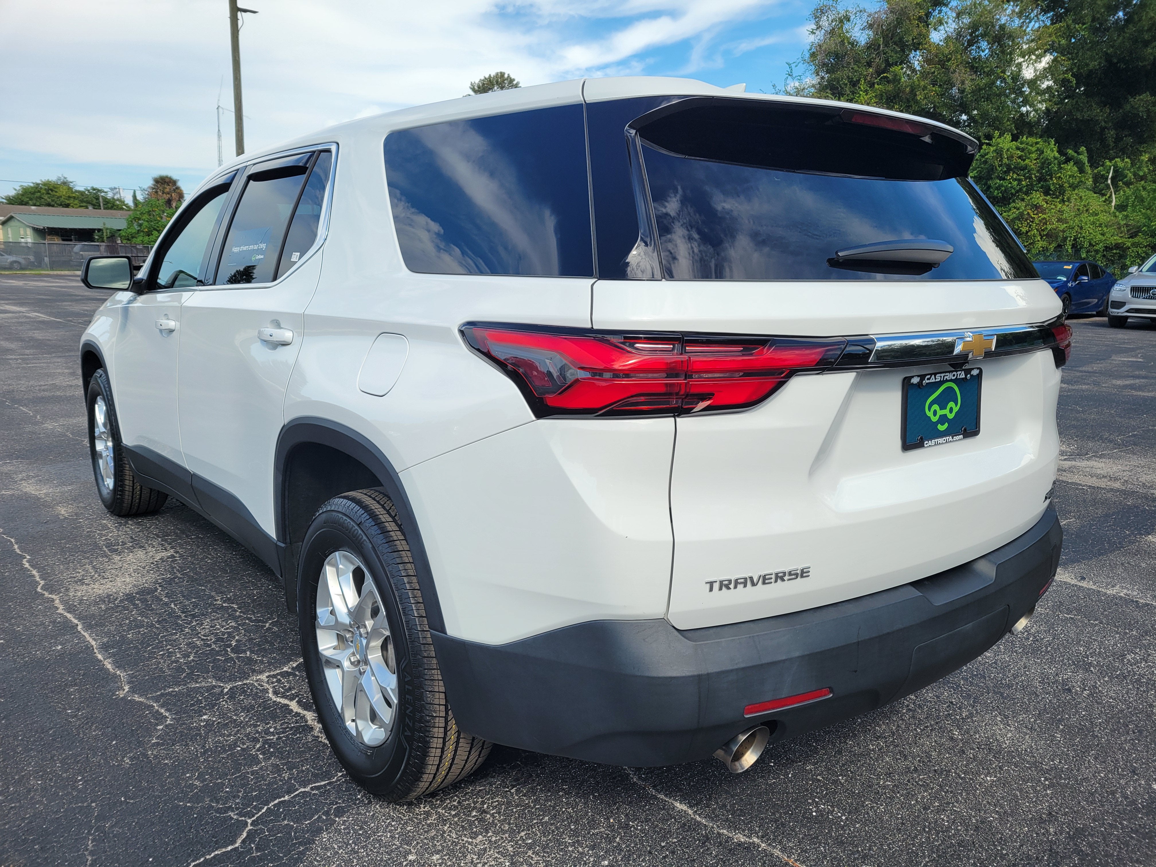 2023 Chevrolet Traverse LS