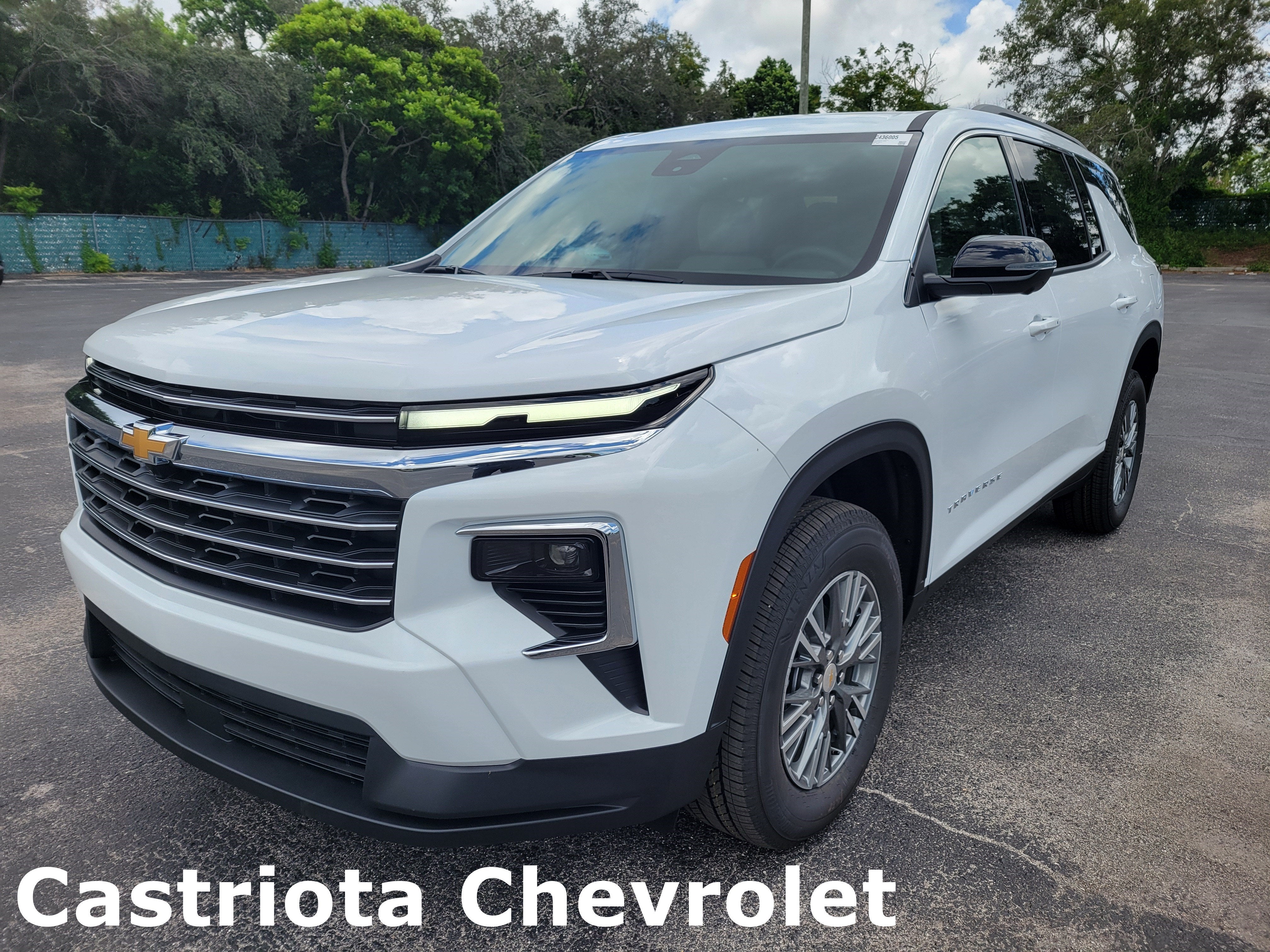 2027 Chevrolet Traverse LT