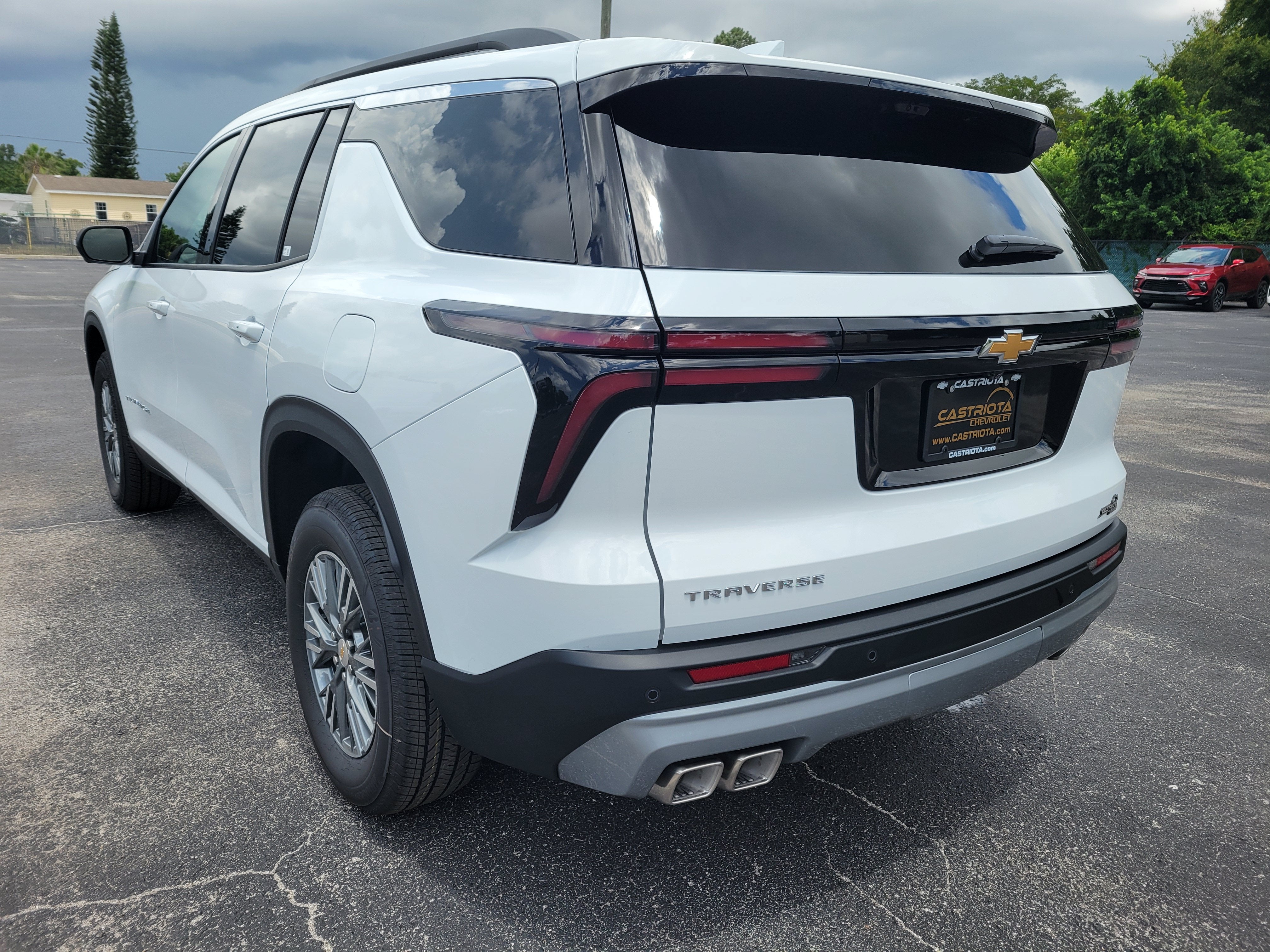 2027 Chevrolet Traverse LT