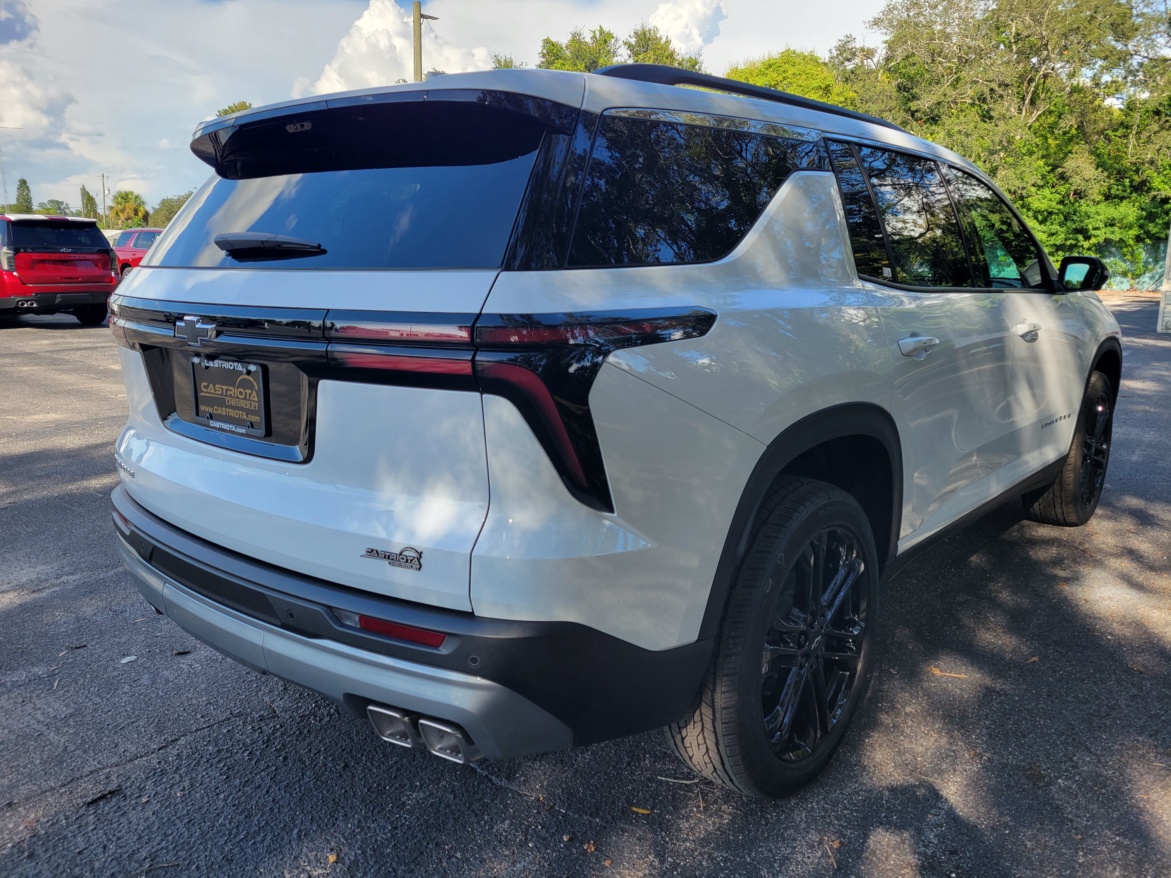 2027 Chevrolet Traverse LT