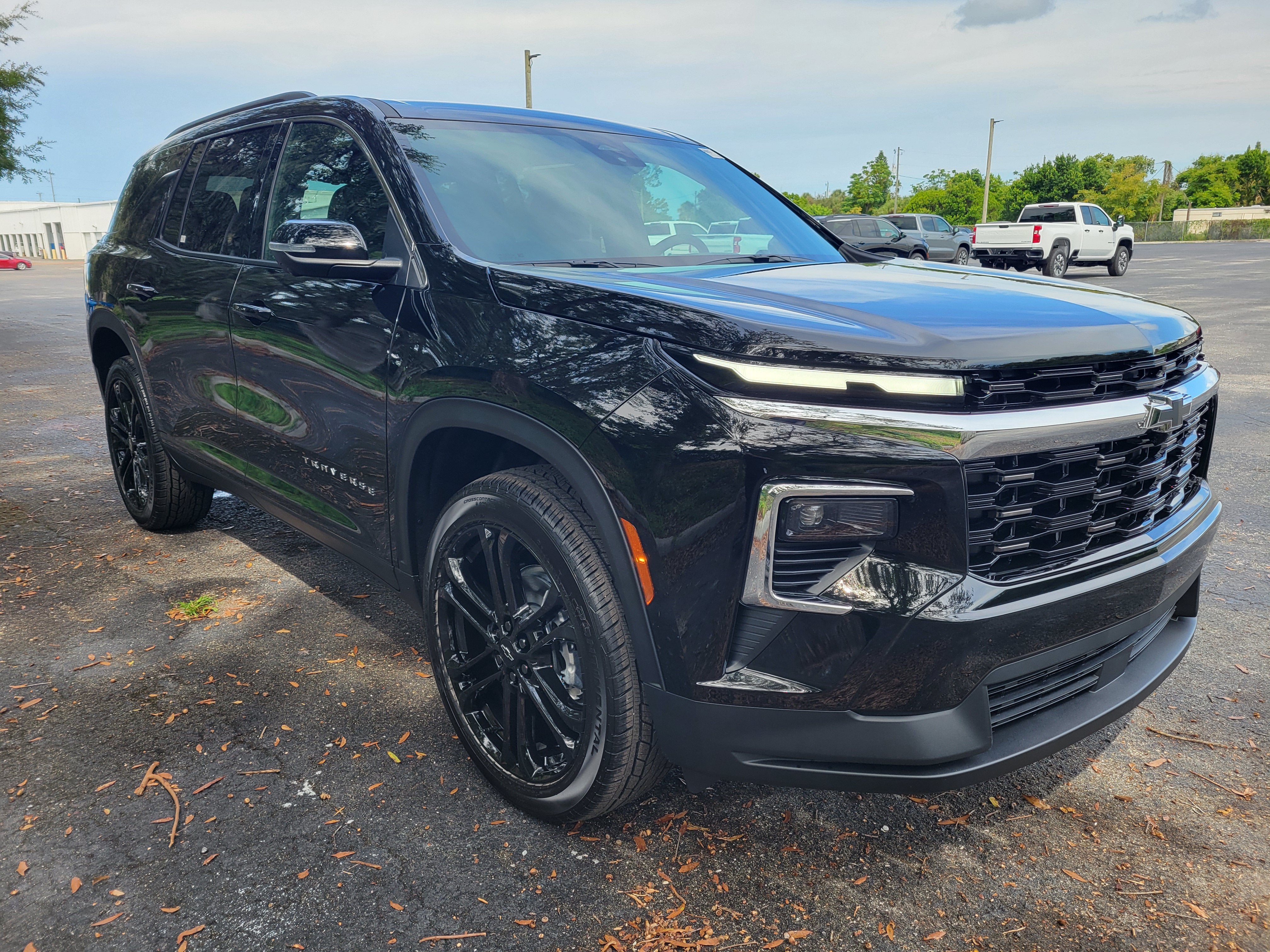 2027 Chevrolet Traverse LT