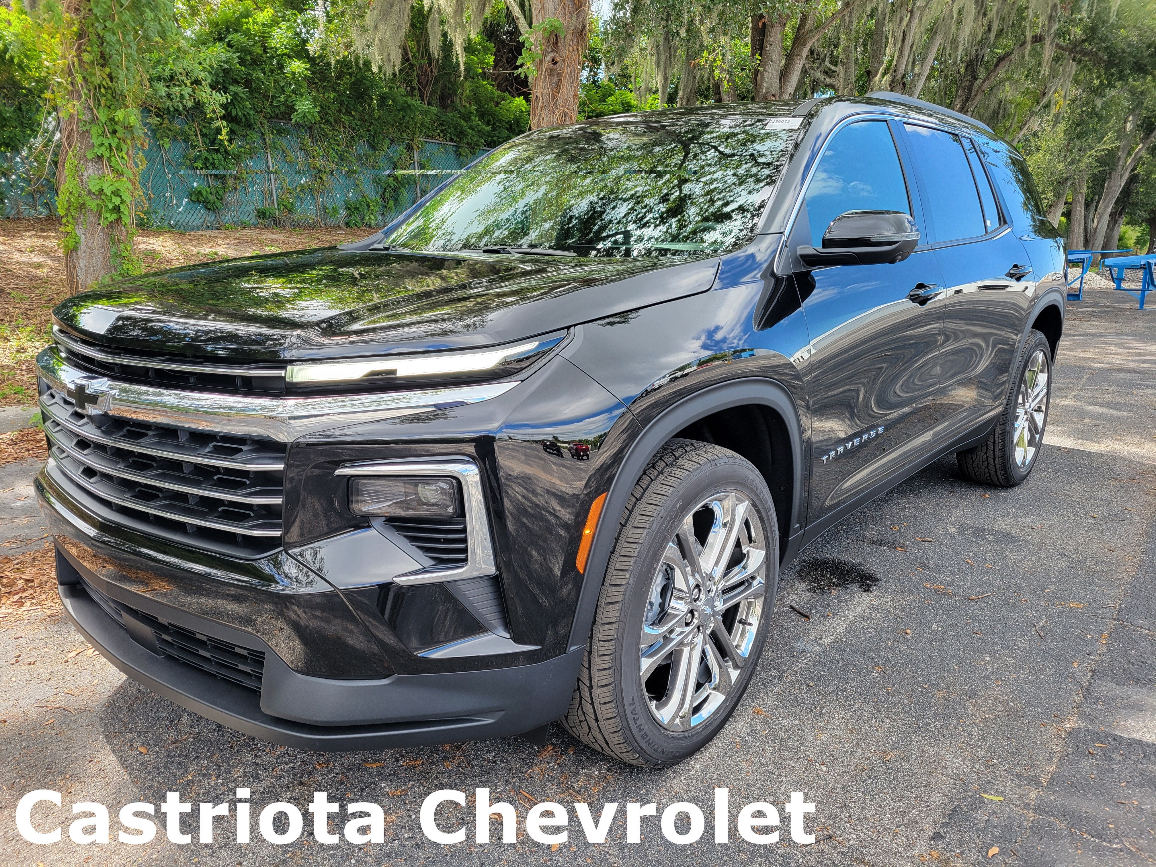 2027 Chevrolet Traverse LT
