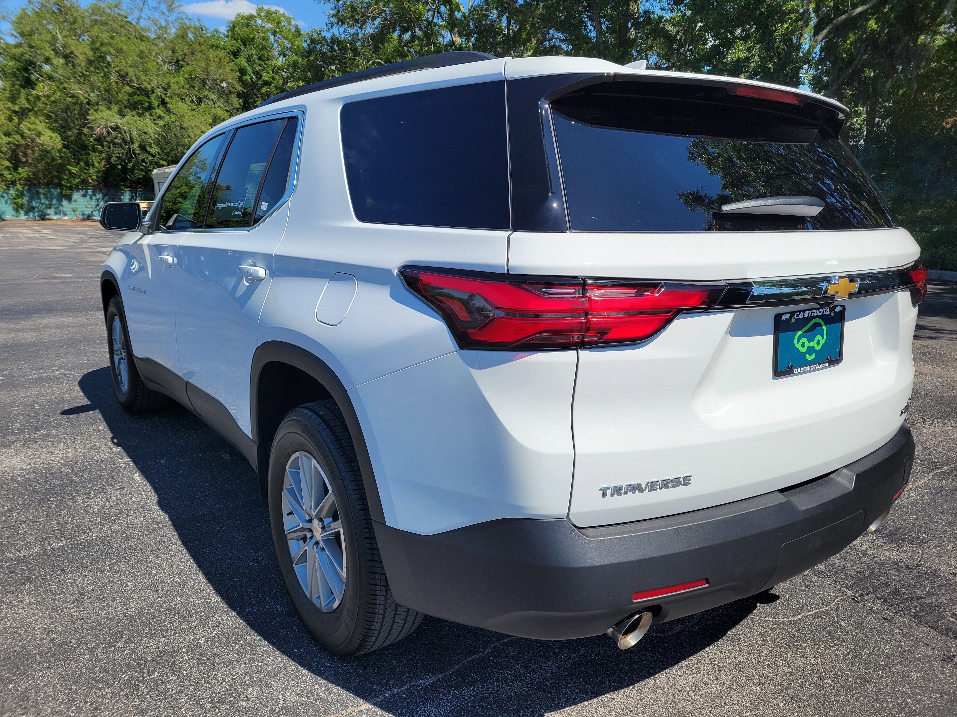 2023 Chevrolet Traverse LT Cloth