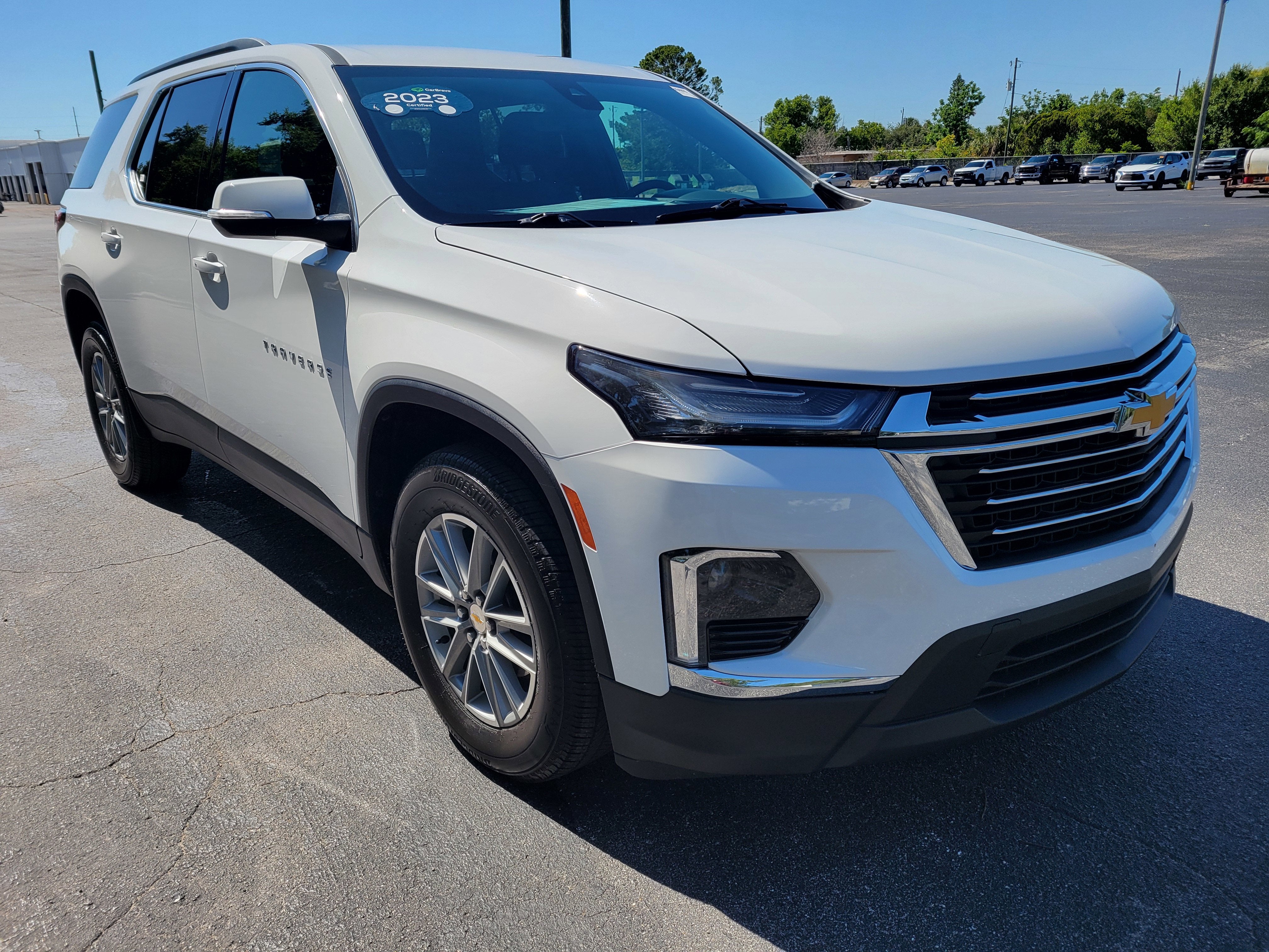 2023 Chevrolet Traverse LT Cloth