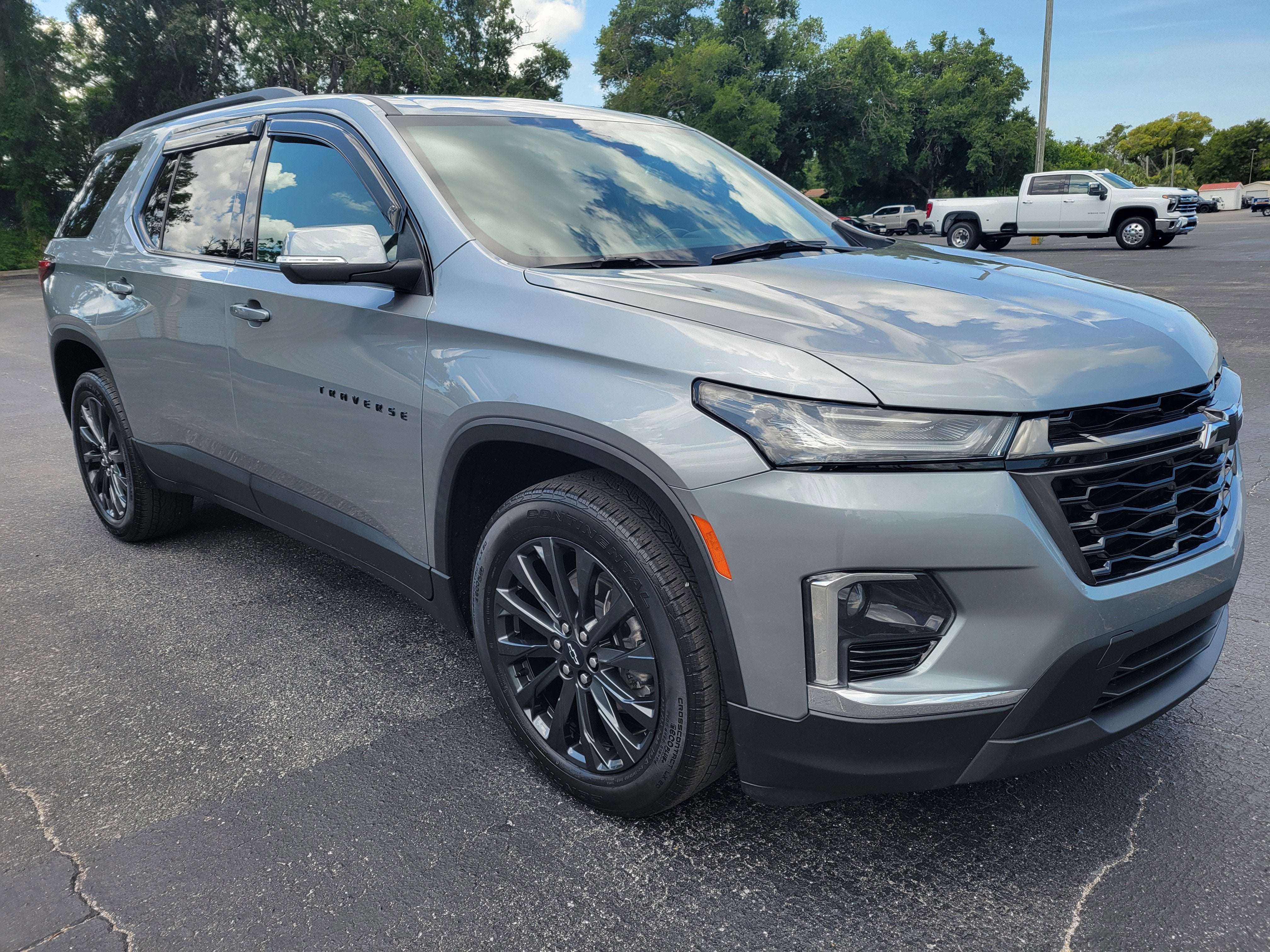 2023 Chevrolet Traverse RS