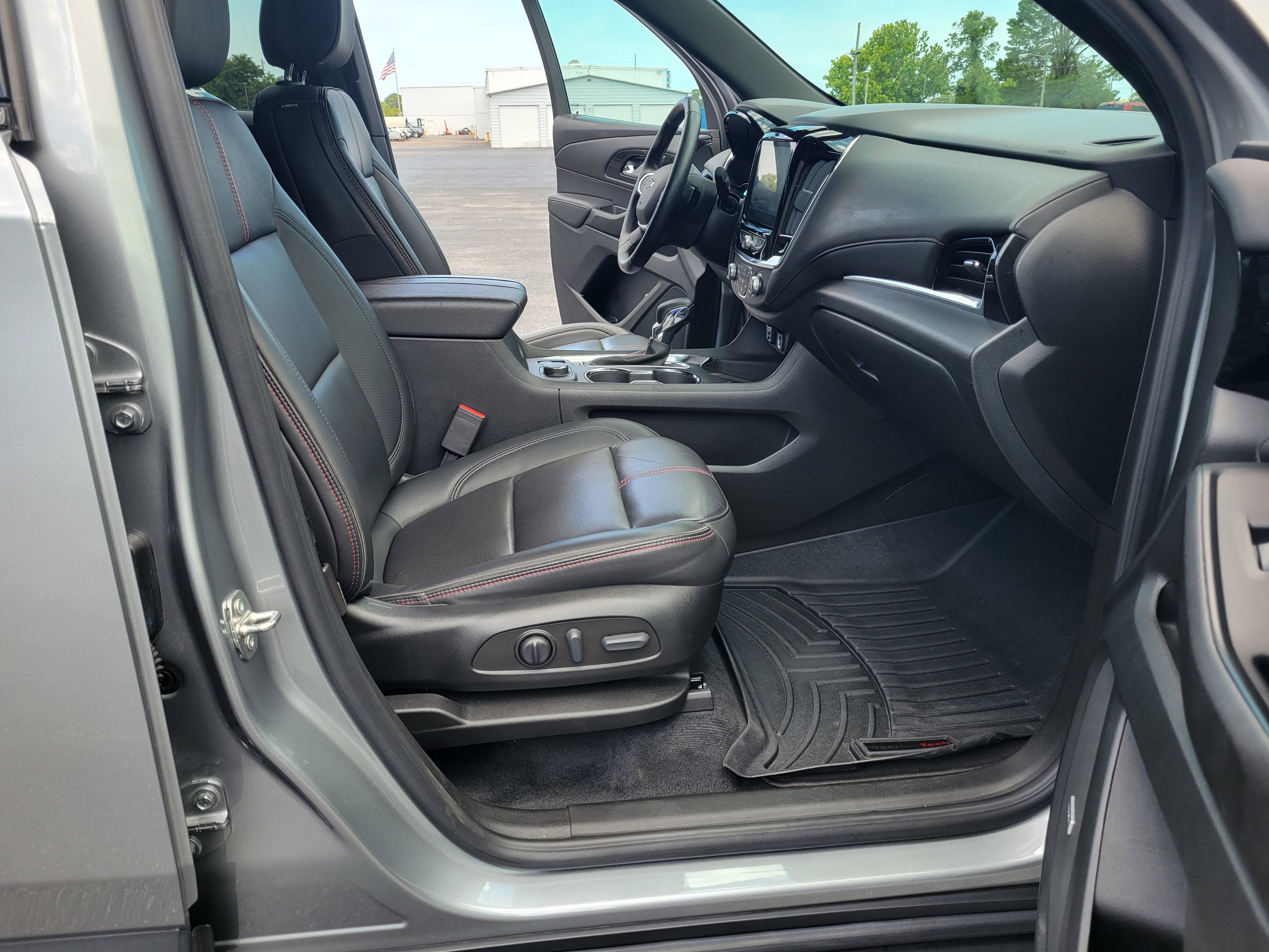 2023 Chevrolet Traverse RS - Photo 34